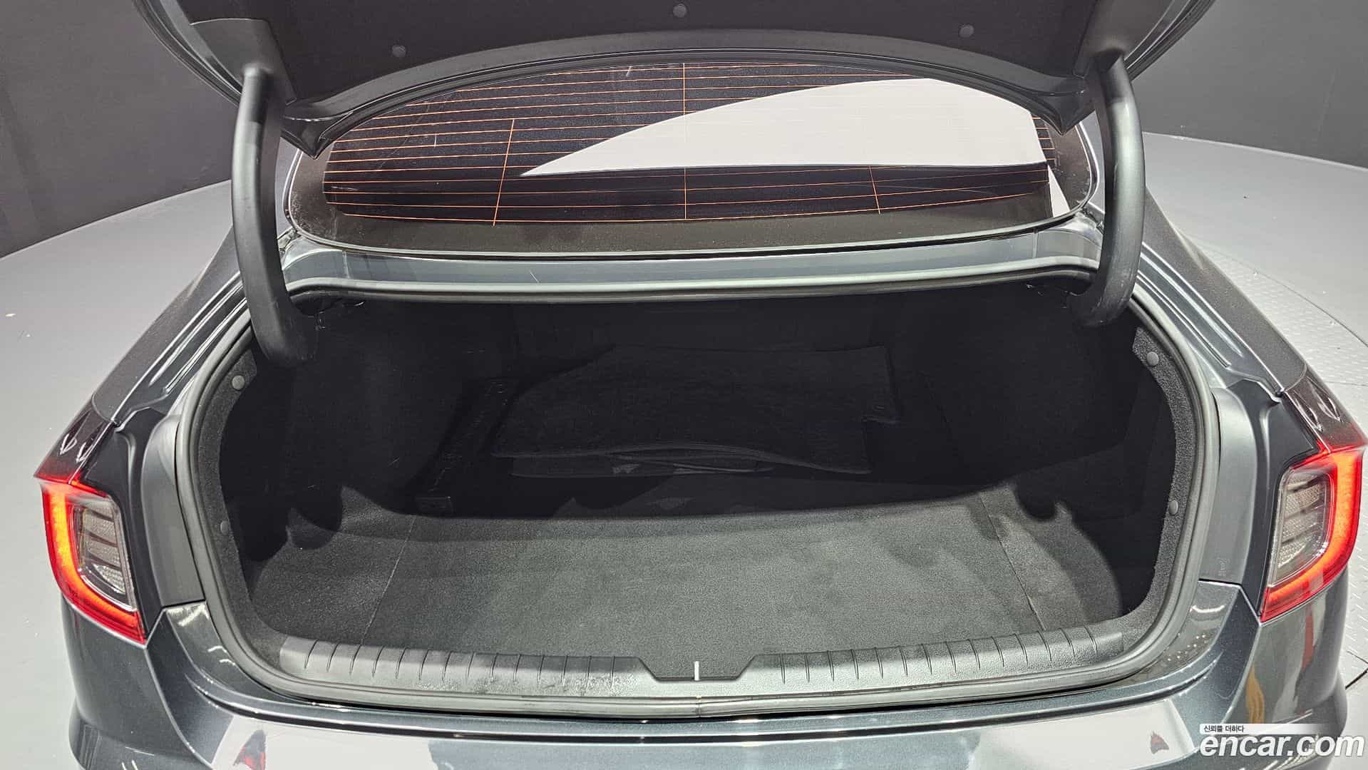 Sonata Hyundai 2019.8-OPTION-024