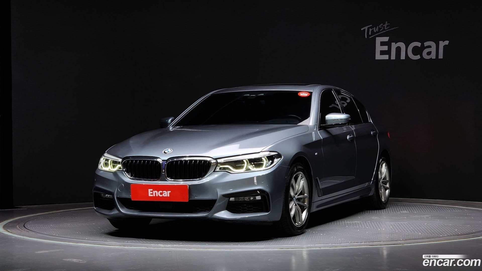 Main__Slider__Photo:5-Series BMW 2017.1-0