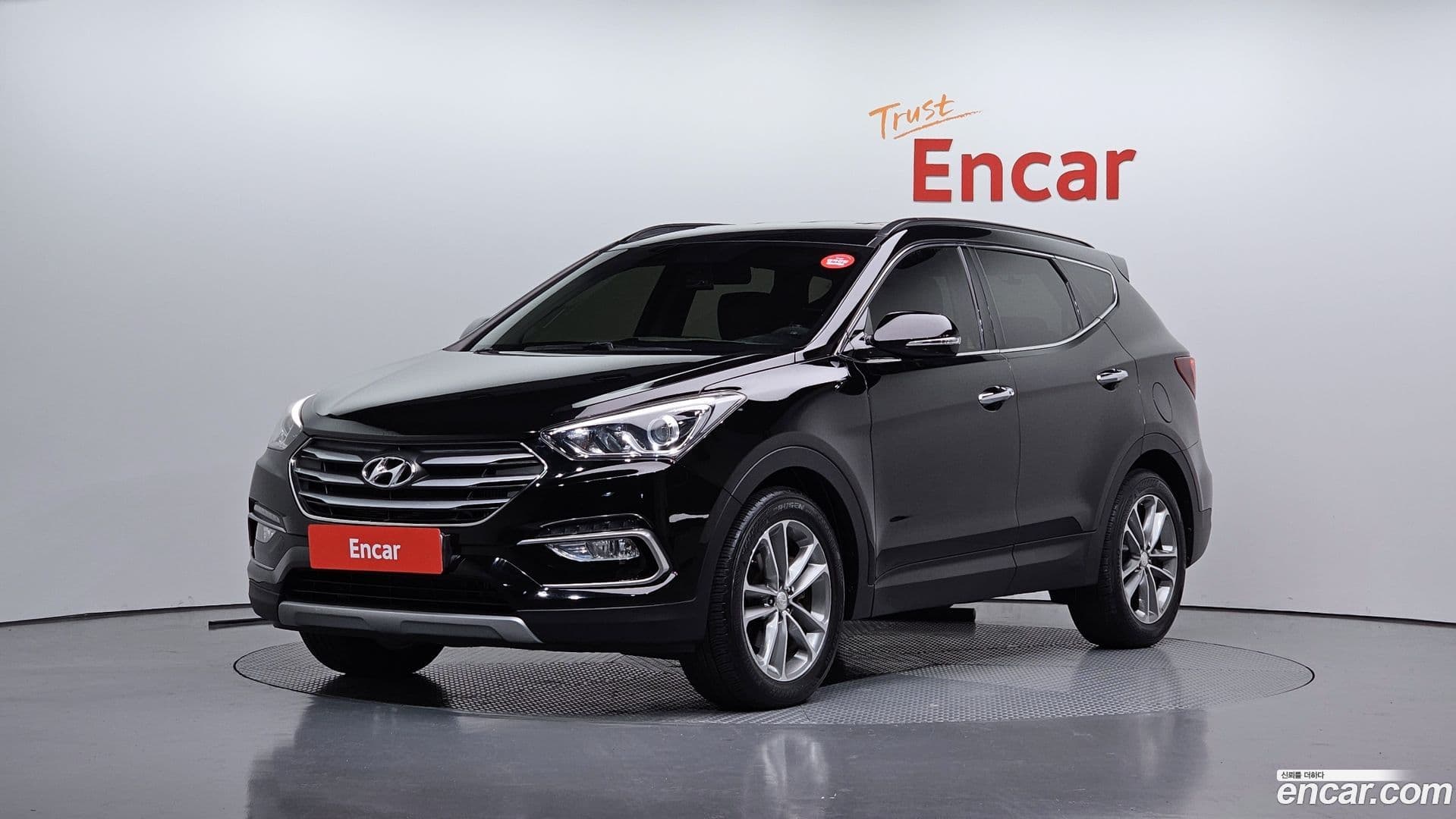 Main__Slider__Photo:Santafe Hyundai 2016.7-0