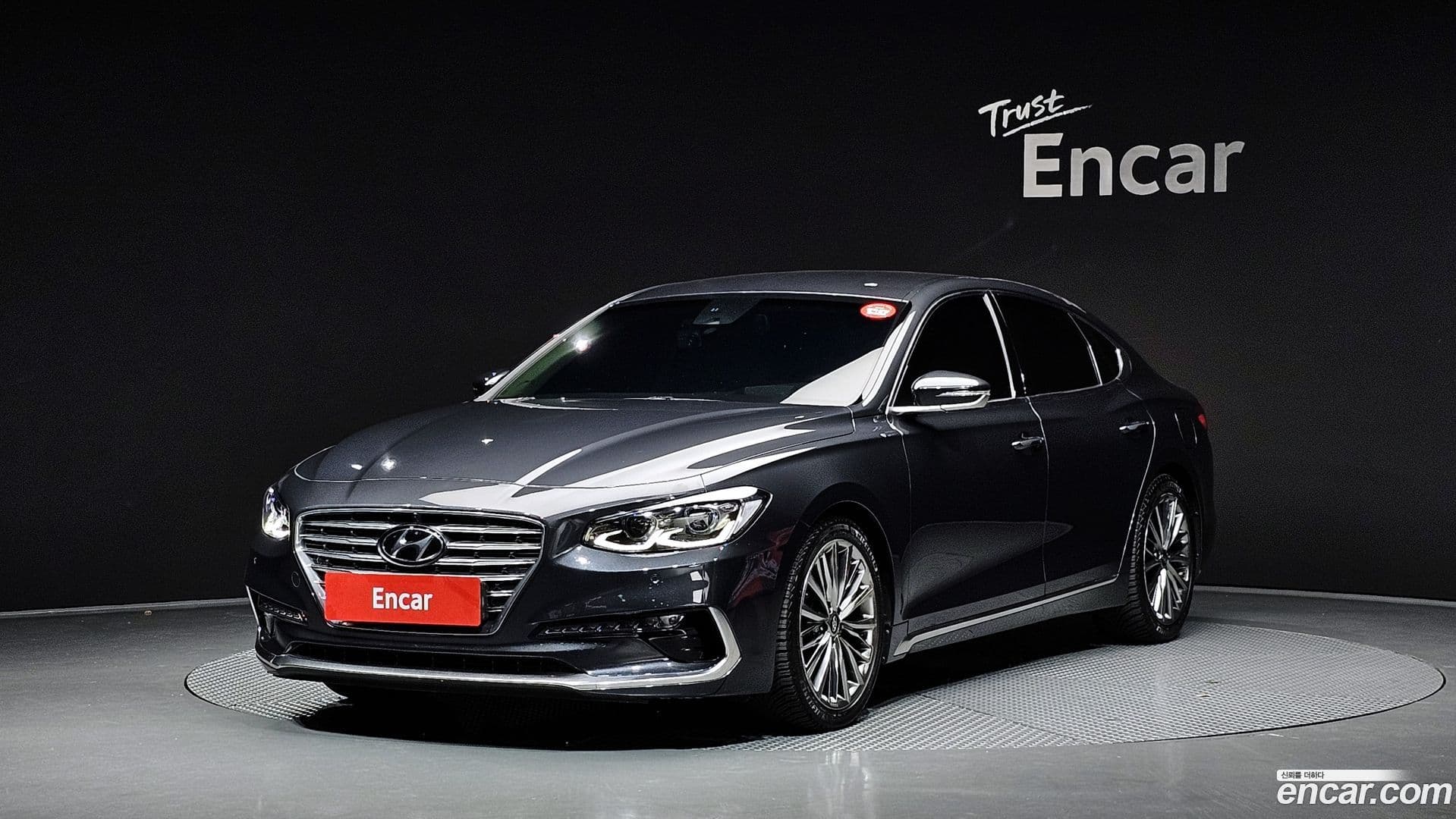 Main__Slider__Photo:Grandeur Hyundai 2018.3-0