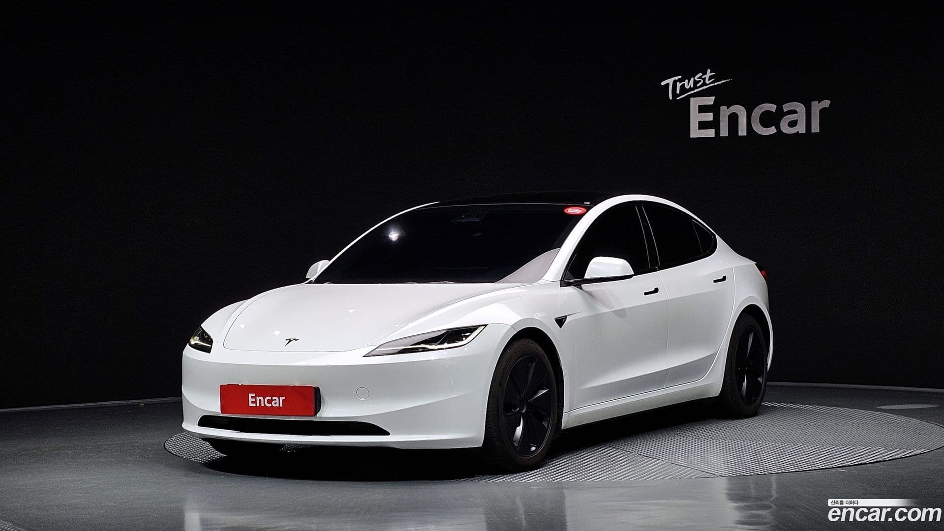 Main__Slider__Photo:Model 3 Tesla 2024.3-0
