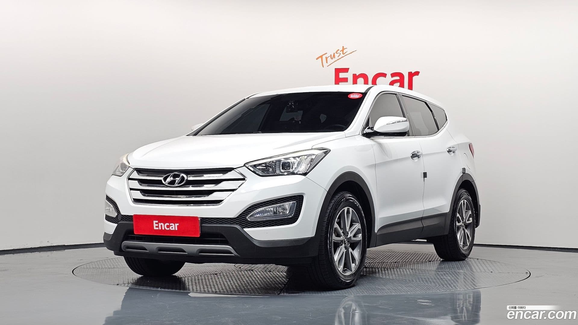 Main__Slider__Photo:Santafe Hyundai 2012.8-0