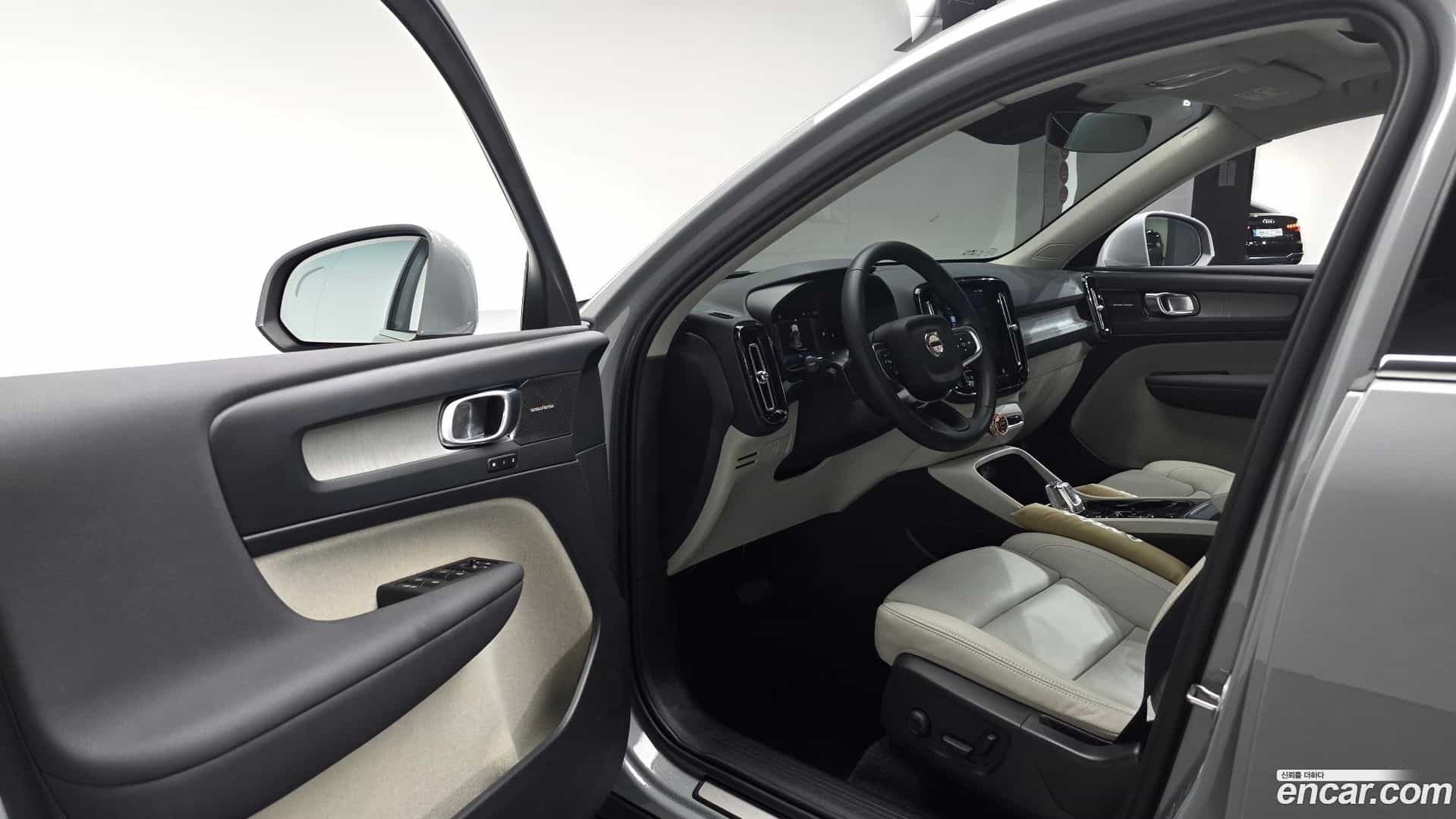 XC40 Volvo 2024.11-OPTION-016