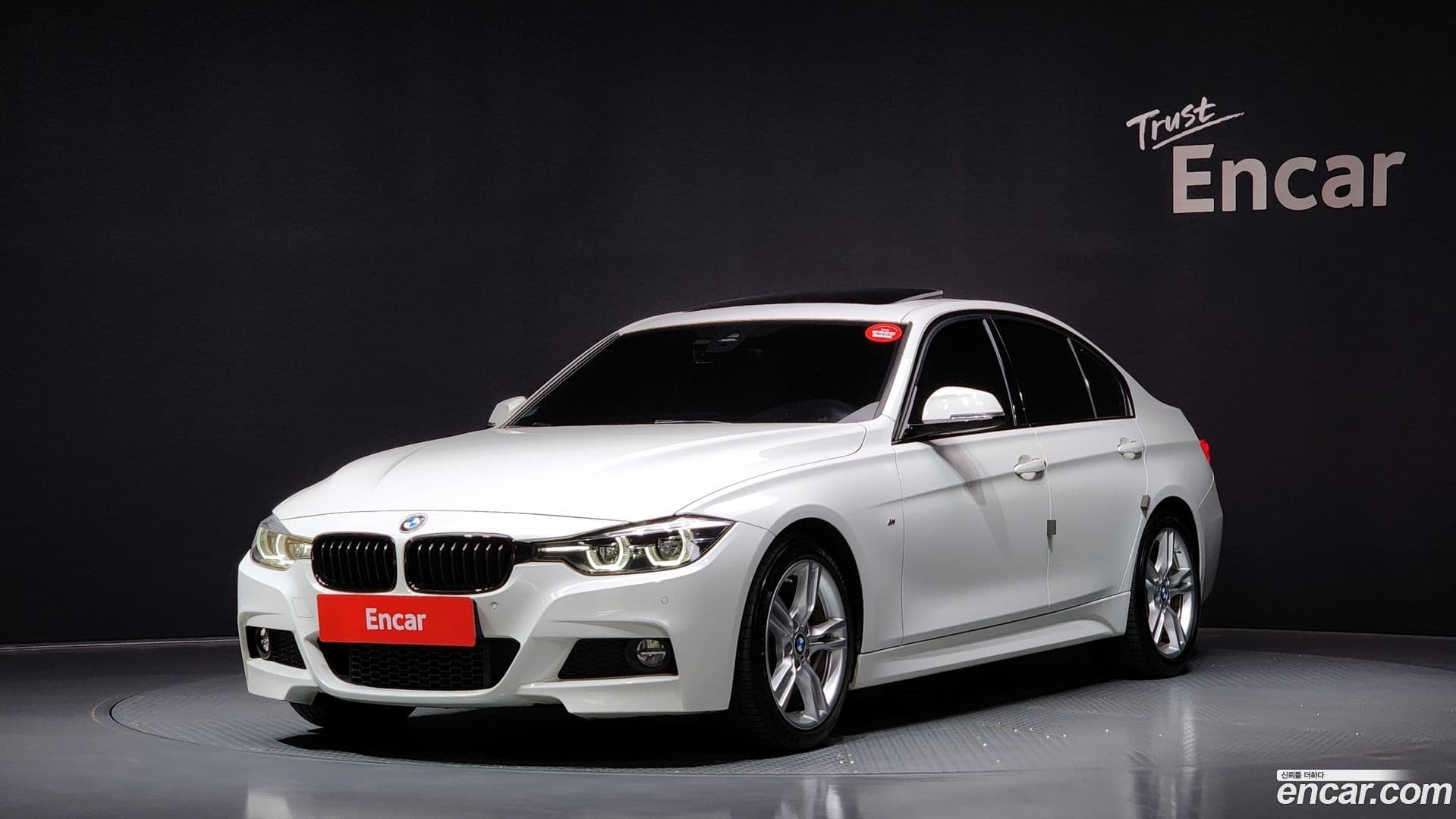 Main__Slider__Photo:3-Series BMW 2018.4-0