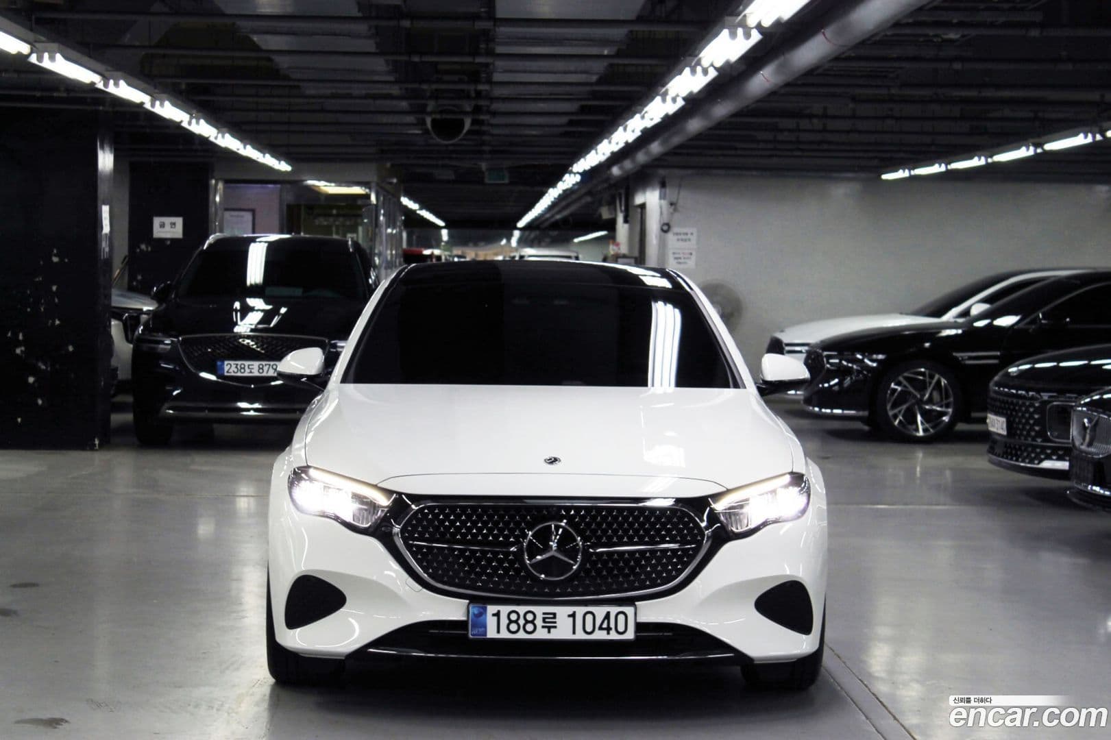 Main__Slider__Photo:E-Class Mercedes-Benz 2025.2-0