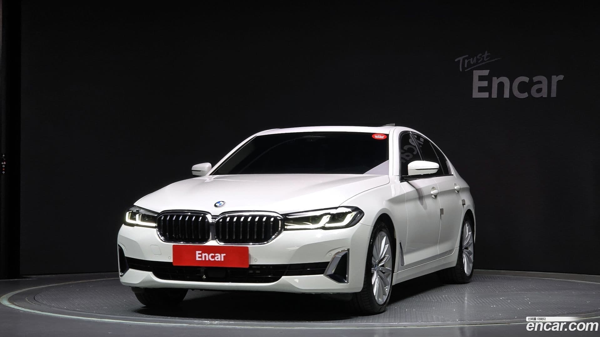 Main__Slider__Photo:5-Series BMW 2023.0-0