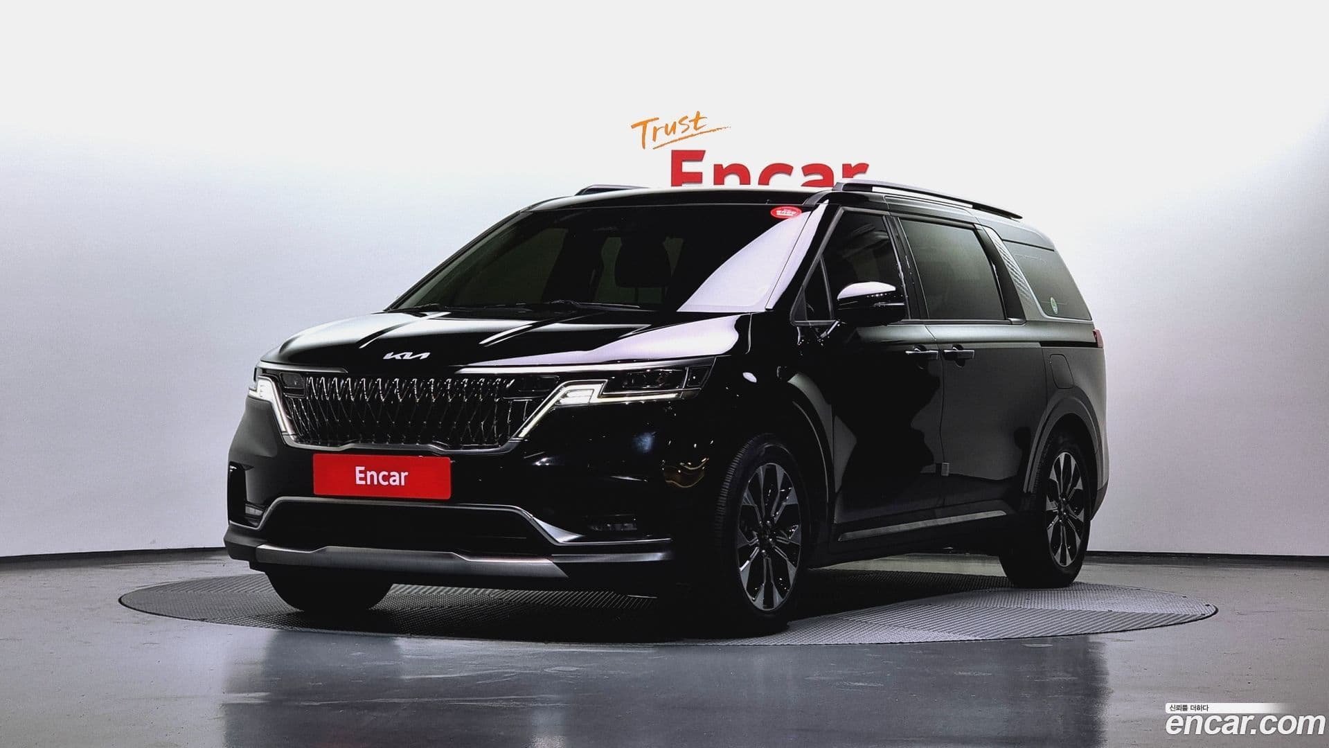 Main__Slider__Photo:Canival Kia 2022.2-0