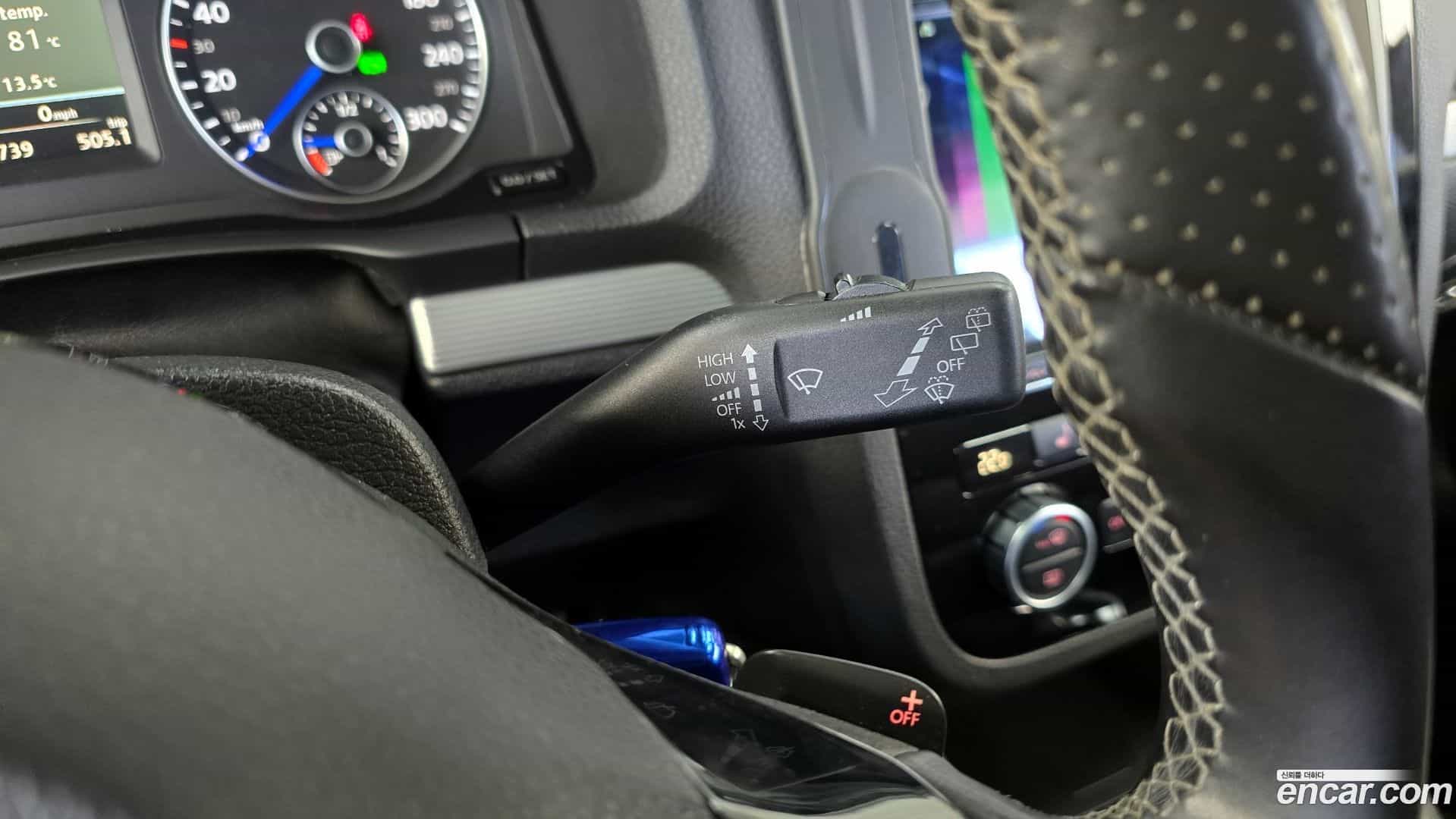 Scirocco Volkswagen 2012.11-OPTION-021