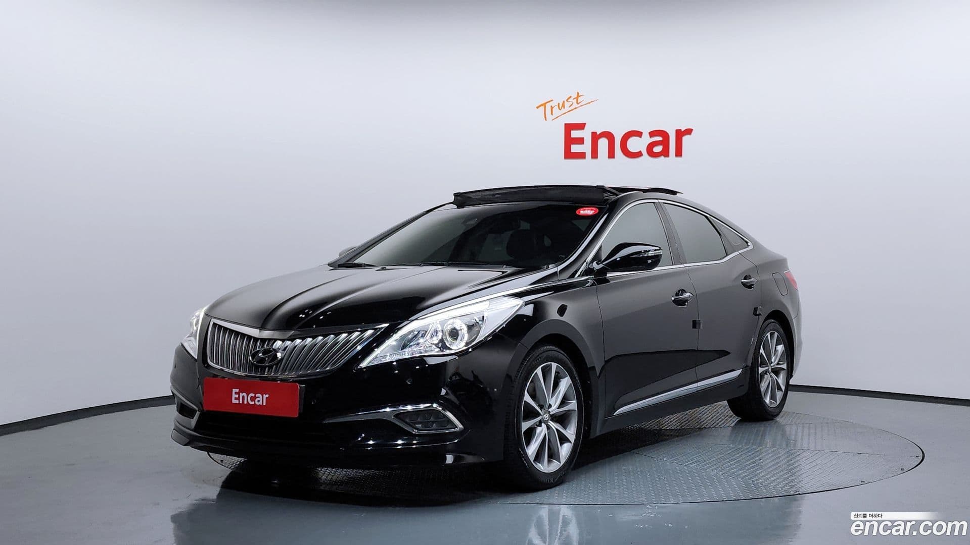 Main__Slider__Photo:Grandeur Hyundai 2015.11-0
