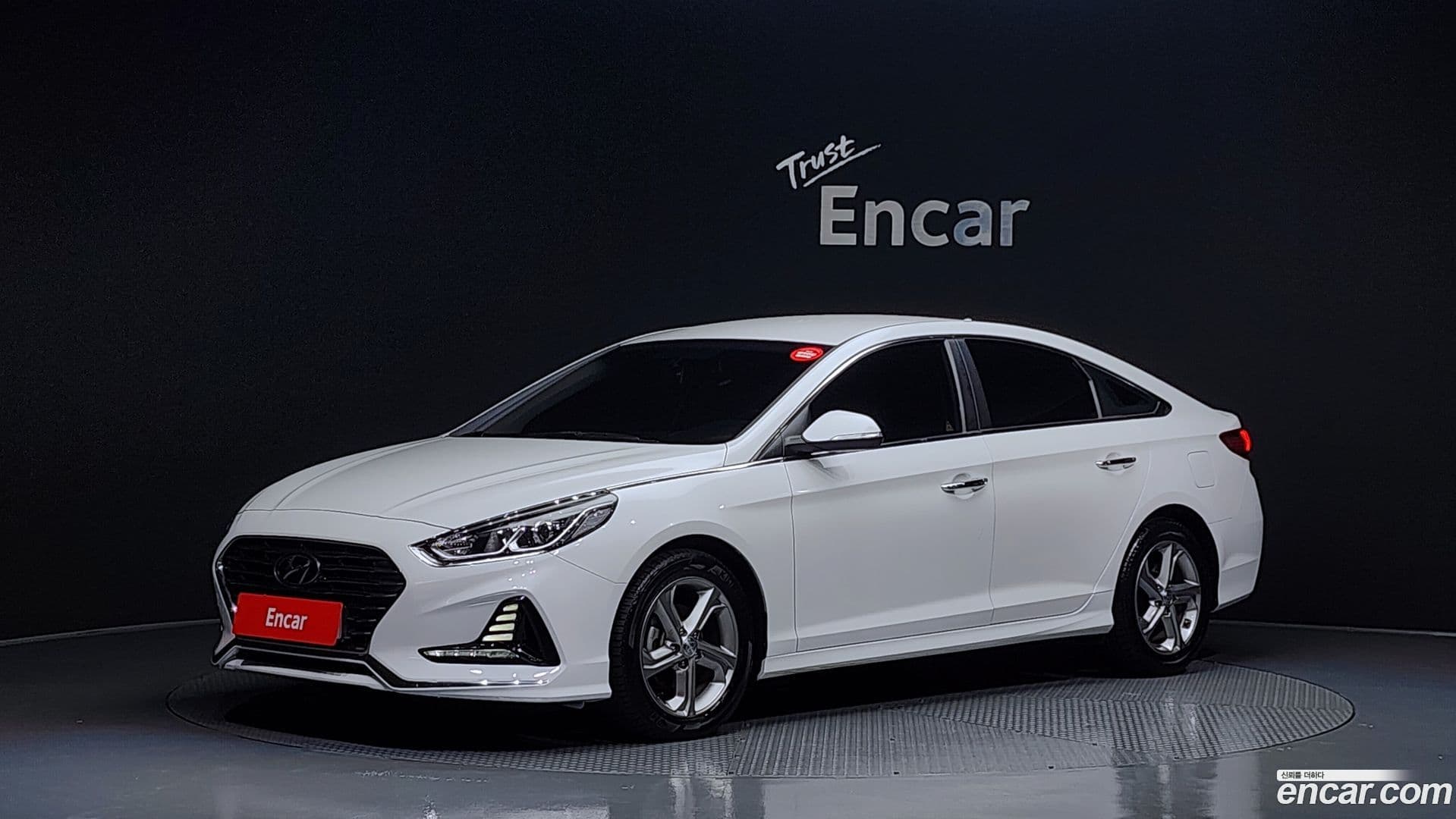 Main__Slider__Photo:Sonata Hyundai 2017.6-0