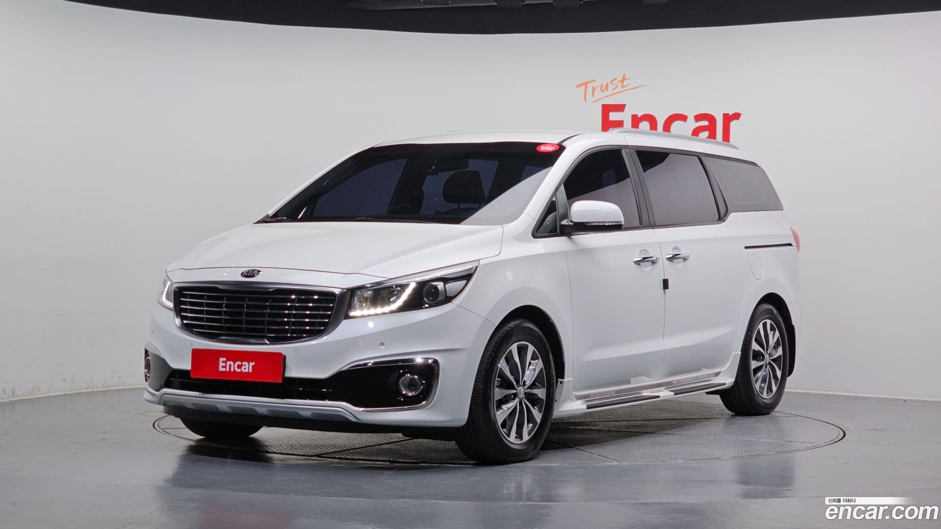 Main__Slider__Photo:Canival Kia 2017.5-0