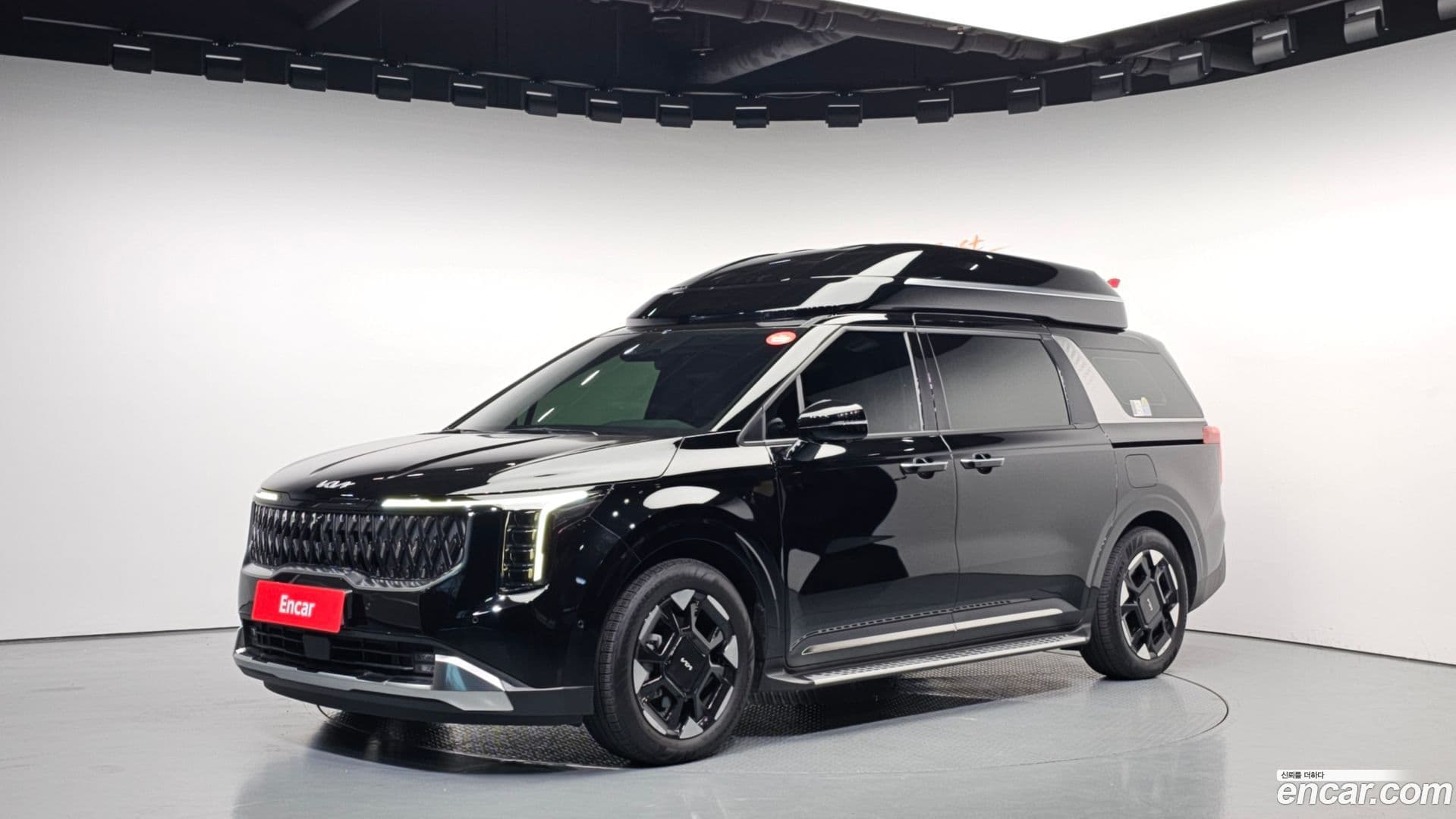 Main__Slider__Photo:Canival Kia 2024.11-0