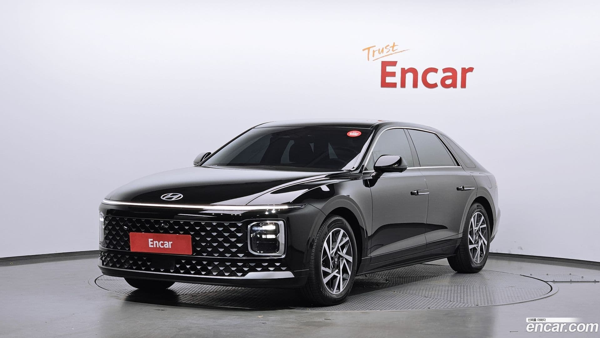 Main__Slider__Photo:Grandeur Hyundai 2023.10-0