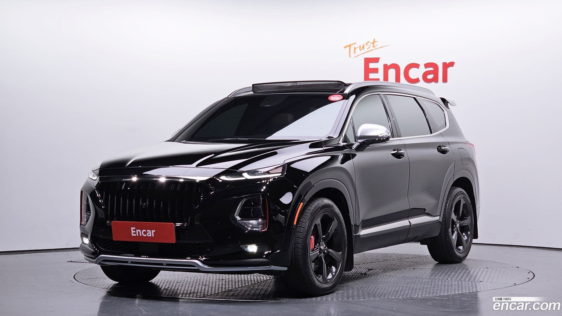 Main__Slider__Photo:Santafe Hyundai 2019.2-0