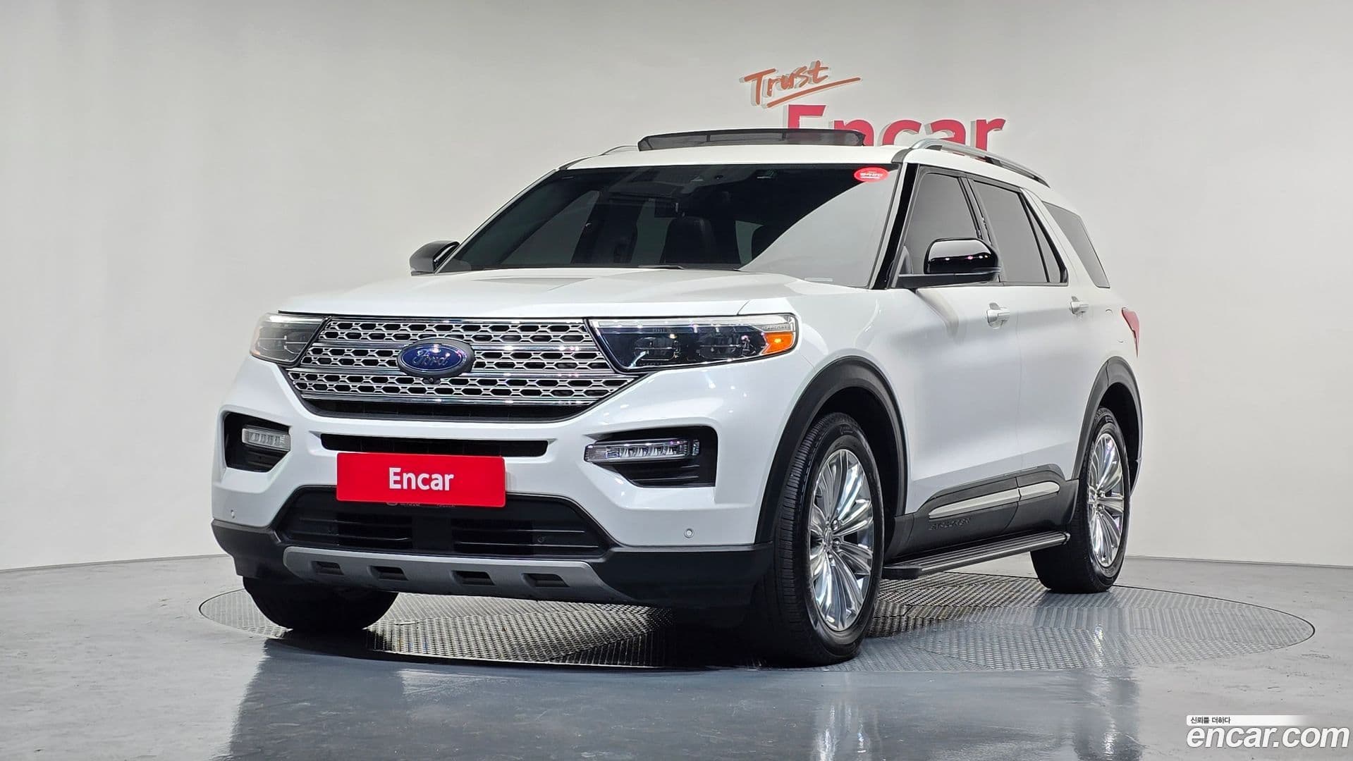 Main__Slider__Photo:Explorer Ford 2022.6-0