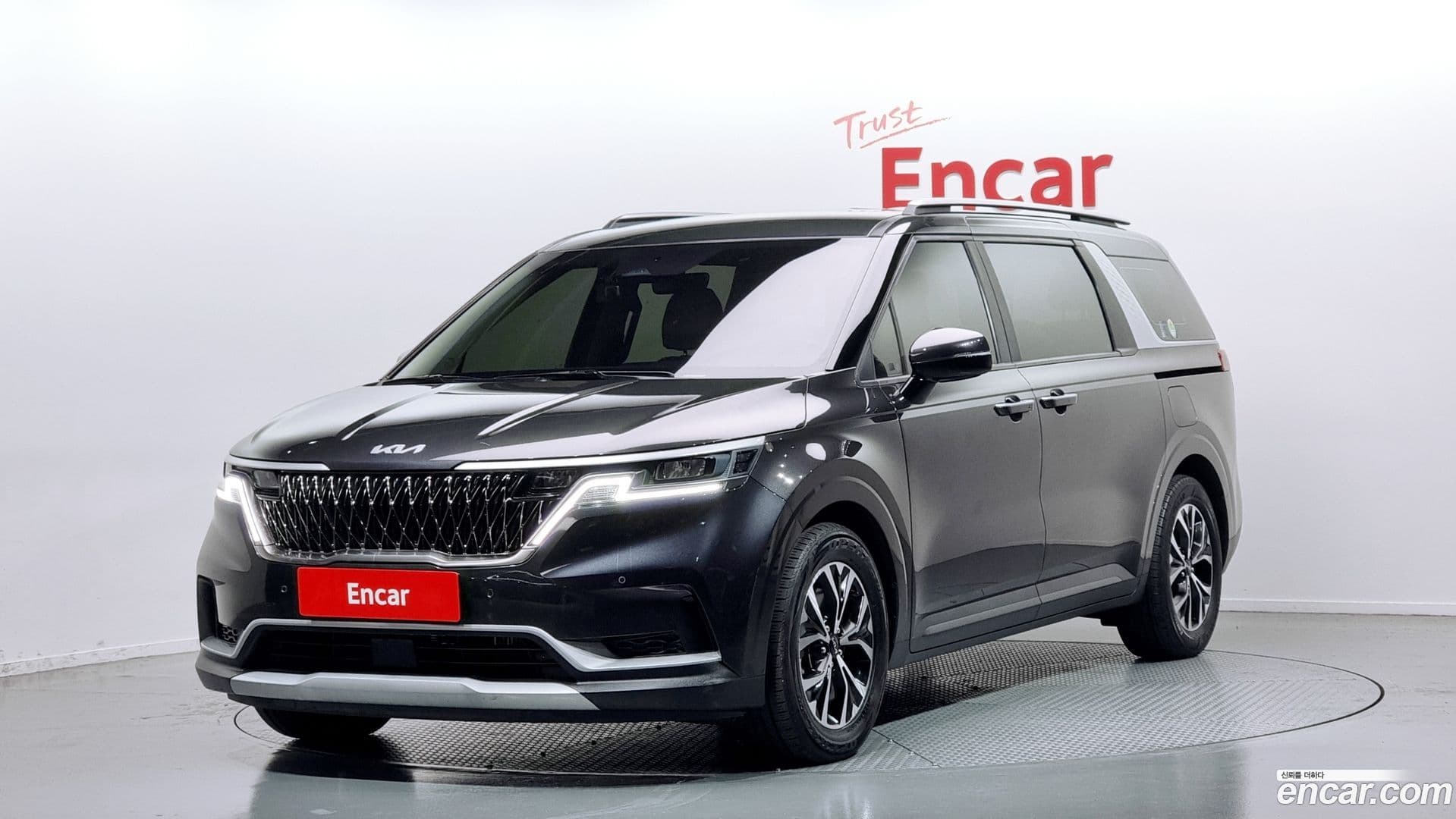 Main__Slider__Photo:Canival Kia 2021.9-0