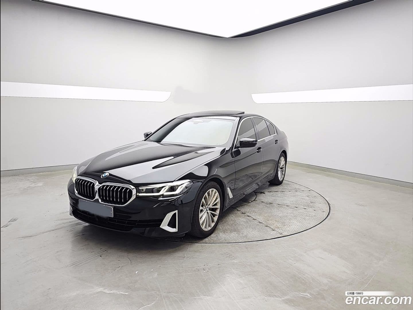 Main__Slider__Photo:5-Series BMW 2023.6-0