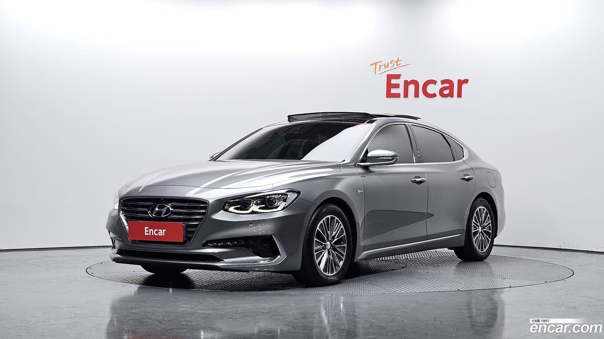 Main__Slider__Photo:Grandeur Hyundai 2017.3-0