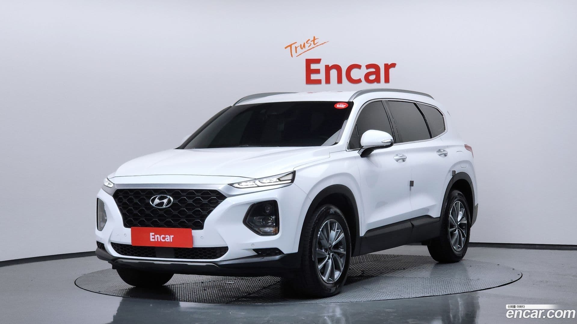 Main__Slider__Photo:Santafe Hyundai 2018.6-0