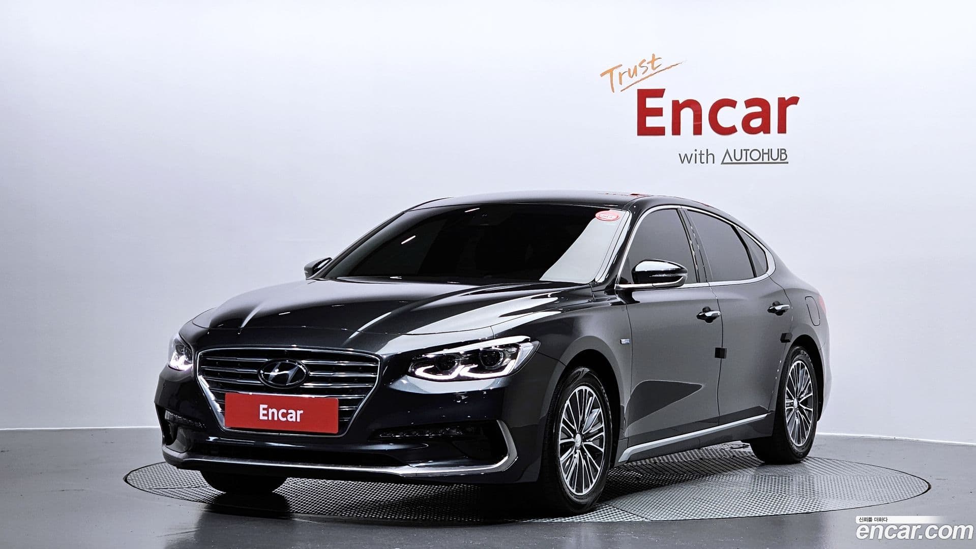 Main__Slider__Photo:Grandeur Hyundai 2019.4-0