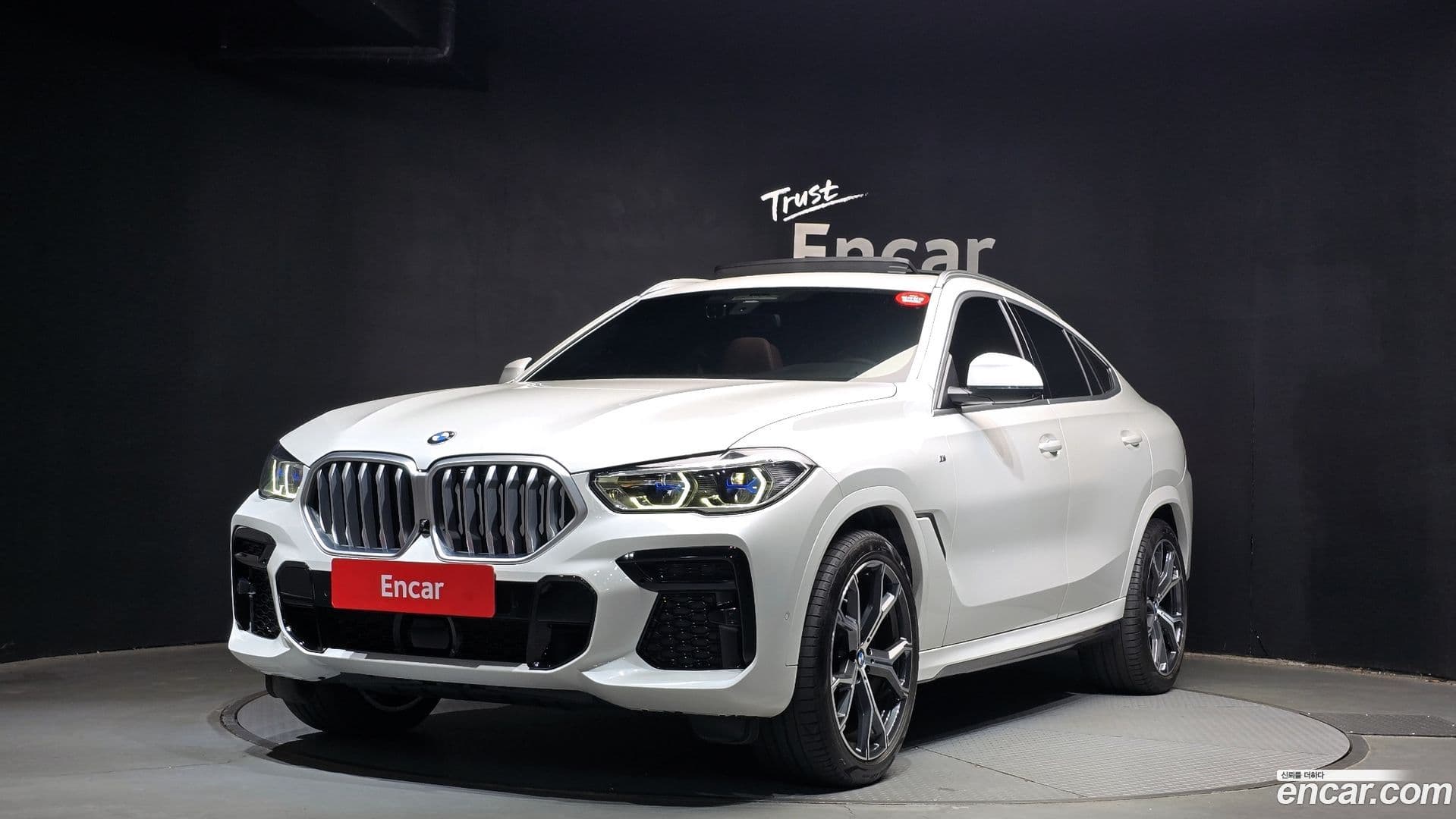 Main__Slider__Photo:X6 BMW 2022.4-0