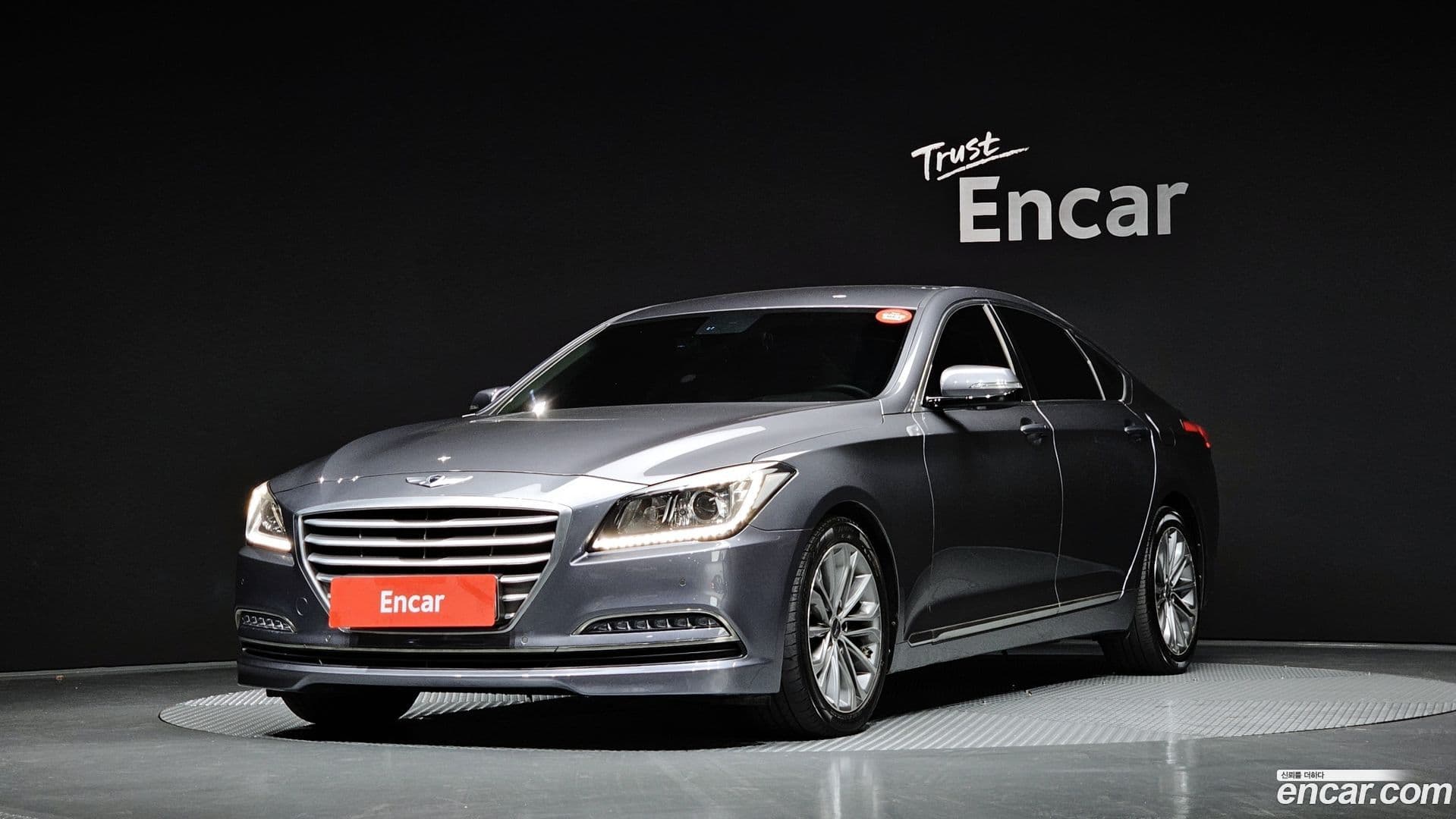 Main__Slider__Photo:Genesis Hyundai 2014.5-0
