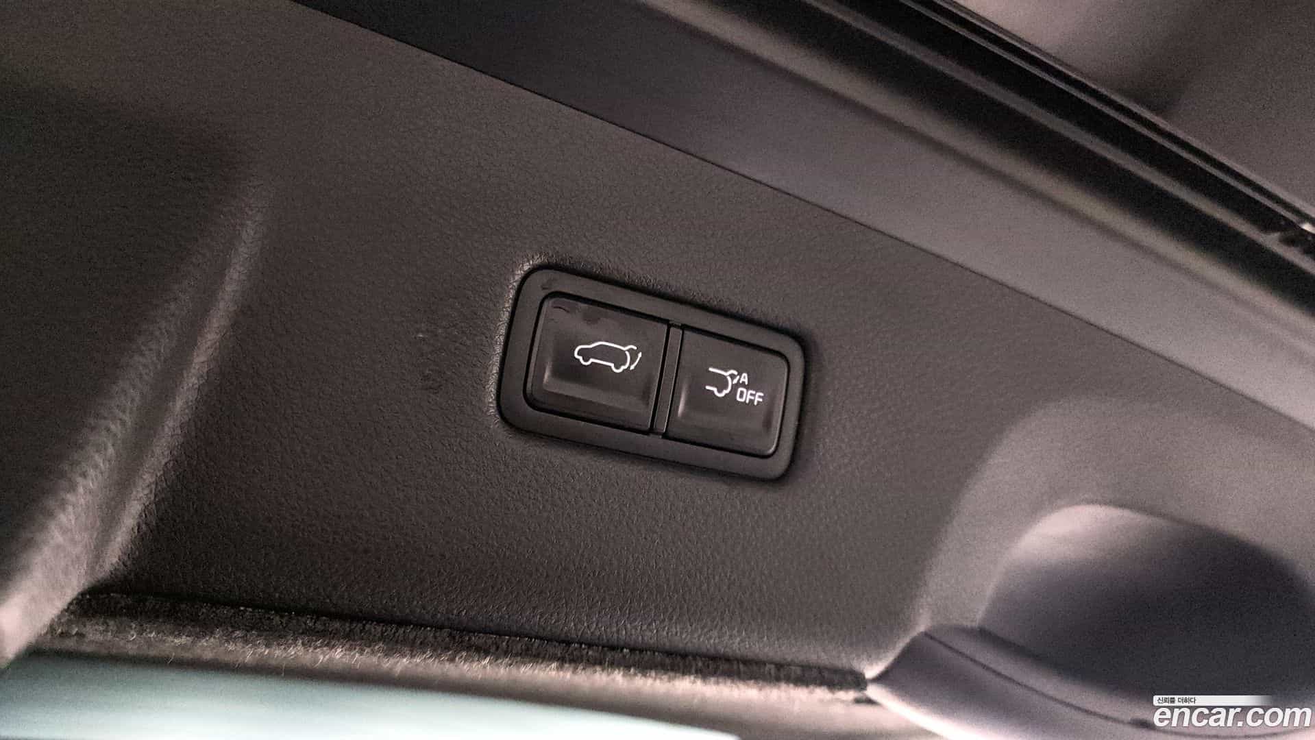 Canival Kia 2020.8-OPTION-024
