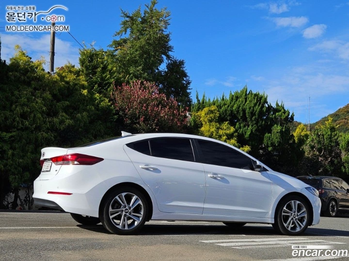 Main__Slider__Photo:AVANTE Hyundai 2018.6-0