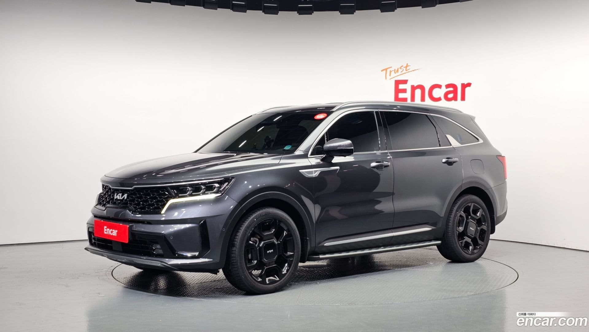 Main__Slider__Photo:Sorento Kia 2022.2-0