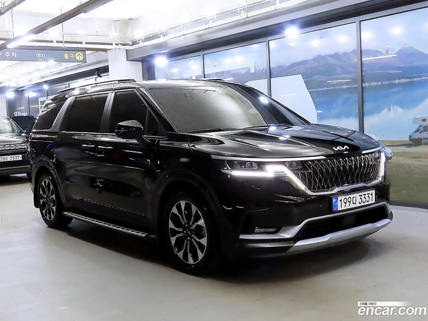 Main__Slider__Photo:Canival Kia 2022.6-0