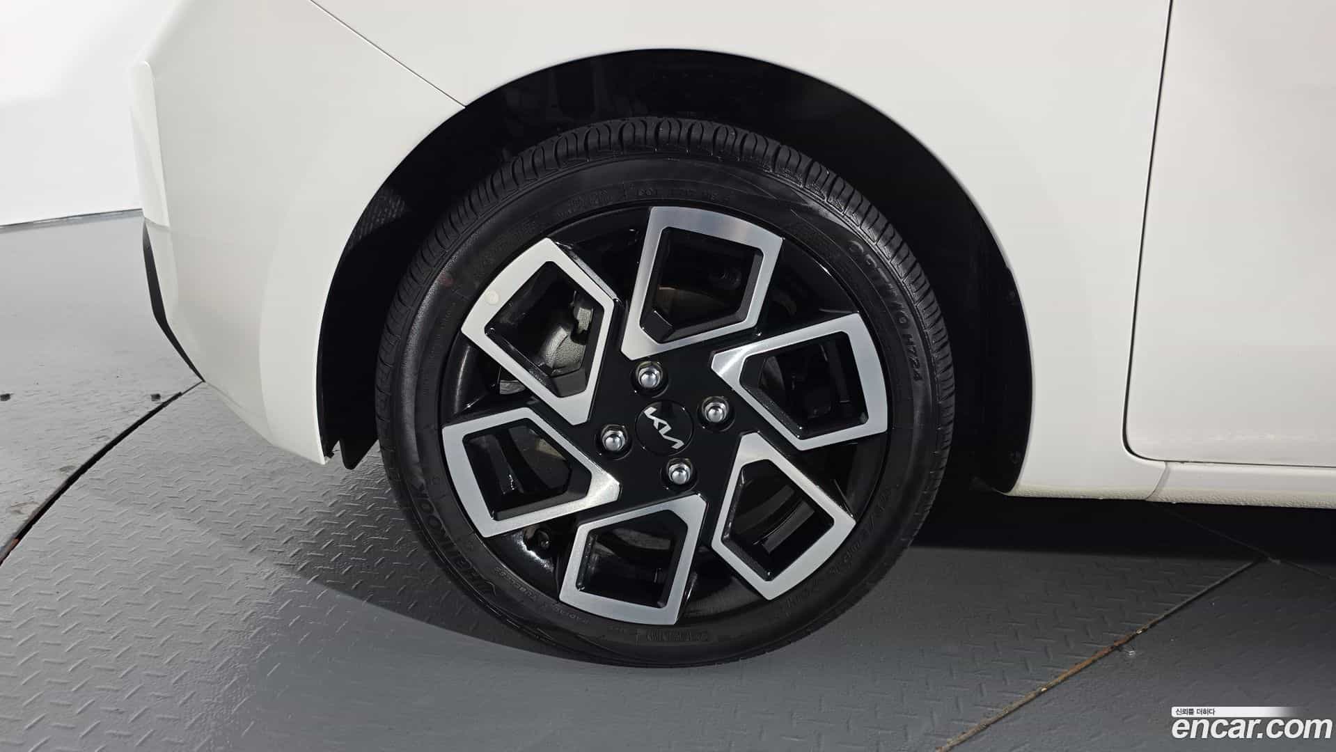 RAY Kia 2023.6-OUTER-005