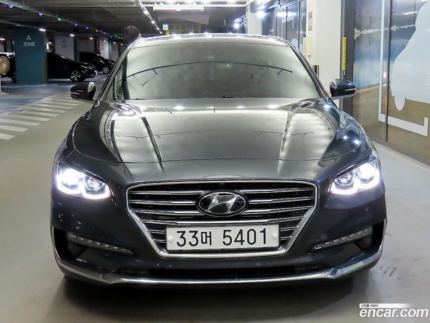 Main__Slider__Photo:Grandeur Hyundai 2017.5-0