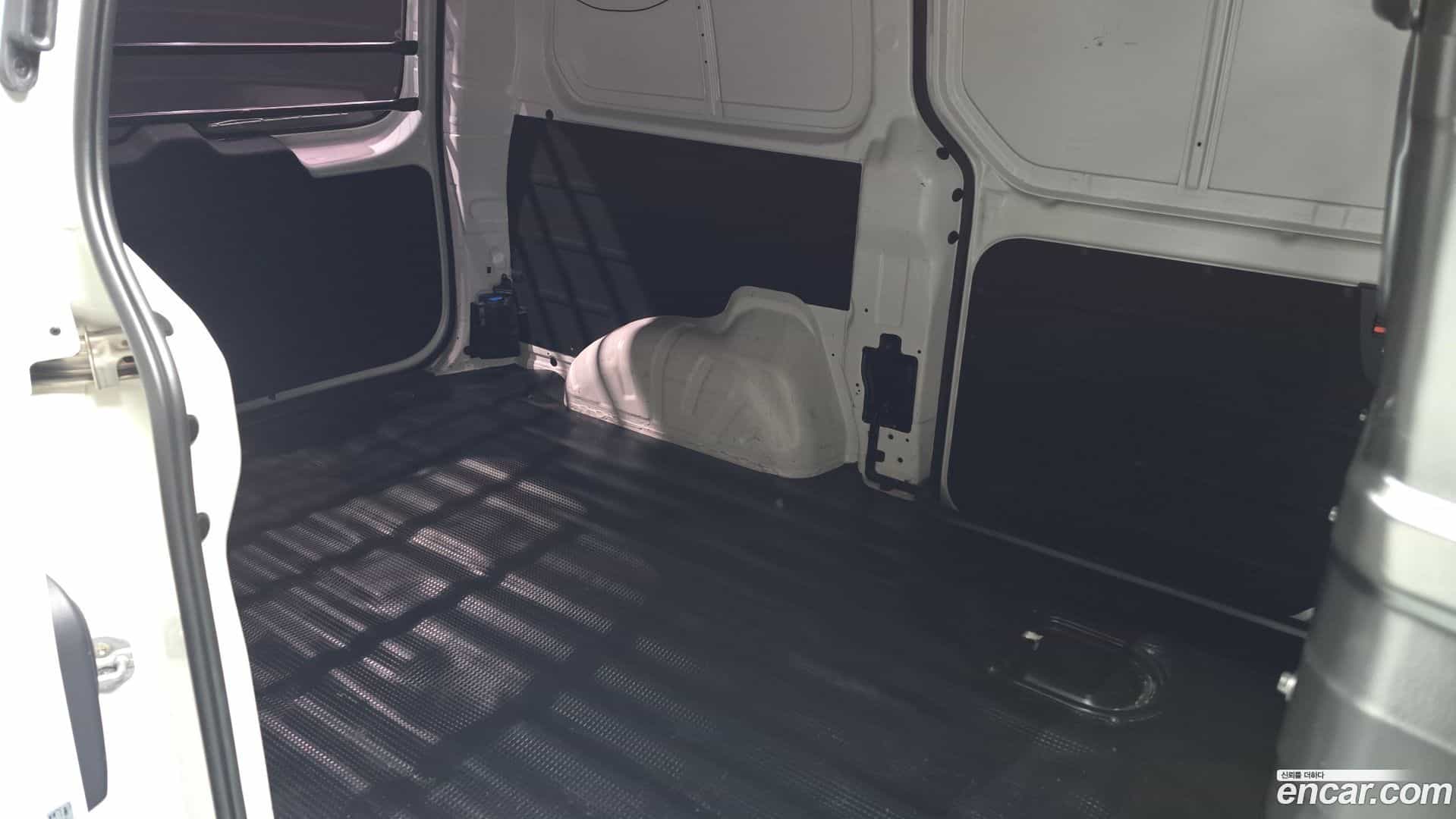 Starex Hyundai 2019.3-OPTION-023