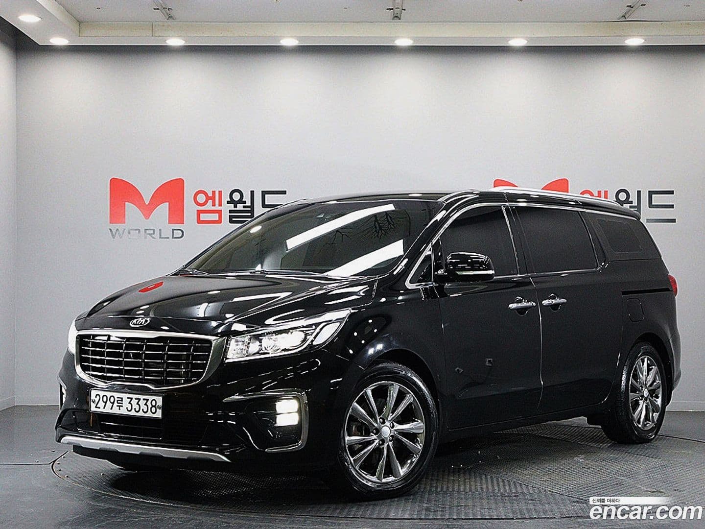 Main__Slider__Photo:Canival Kia 2019.8-0