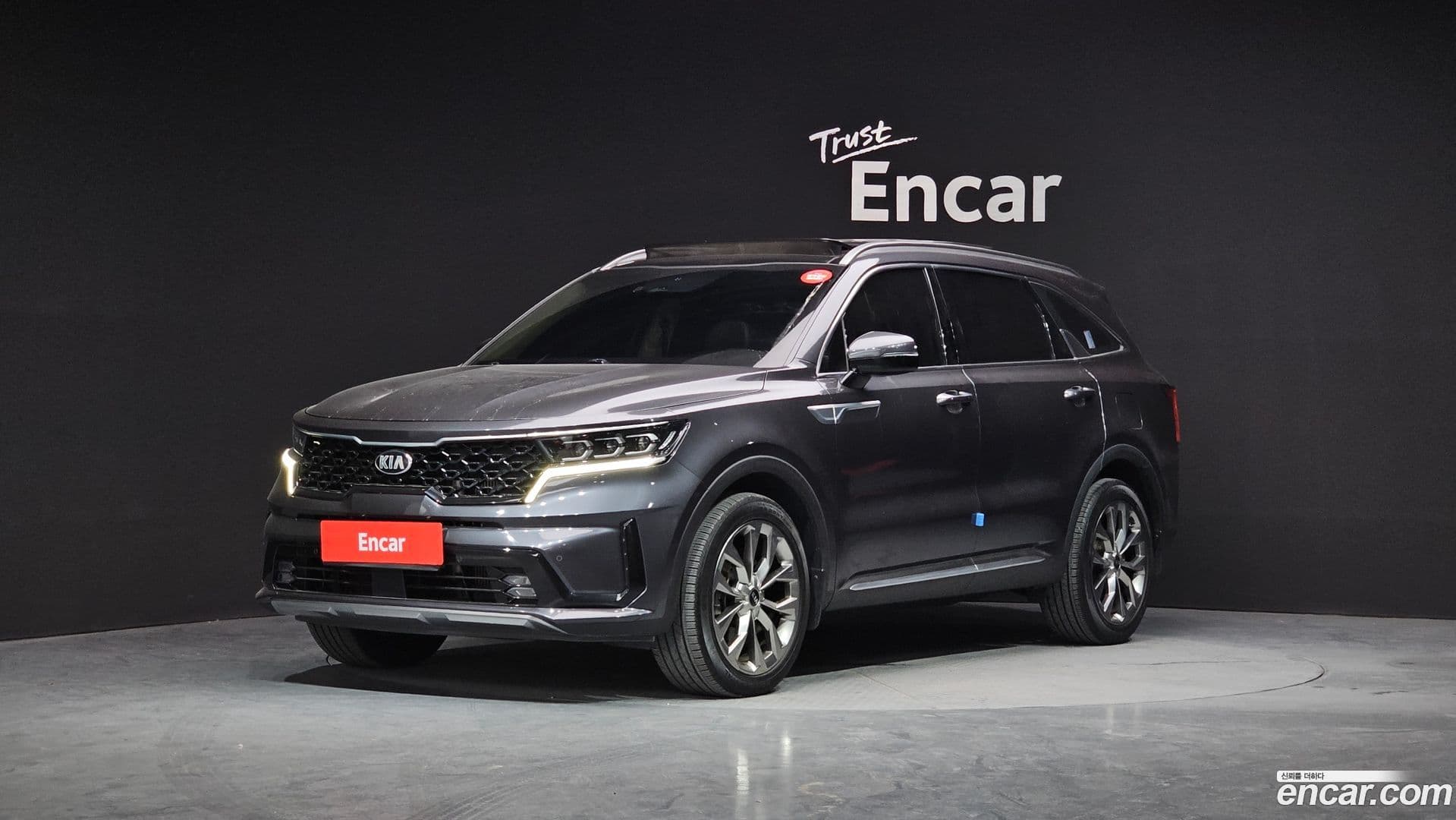 Main__Slider__Photo:Sorento Kia 2020.11-0