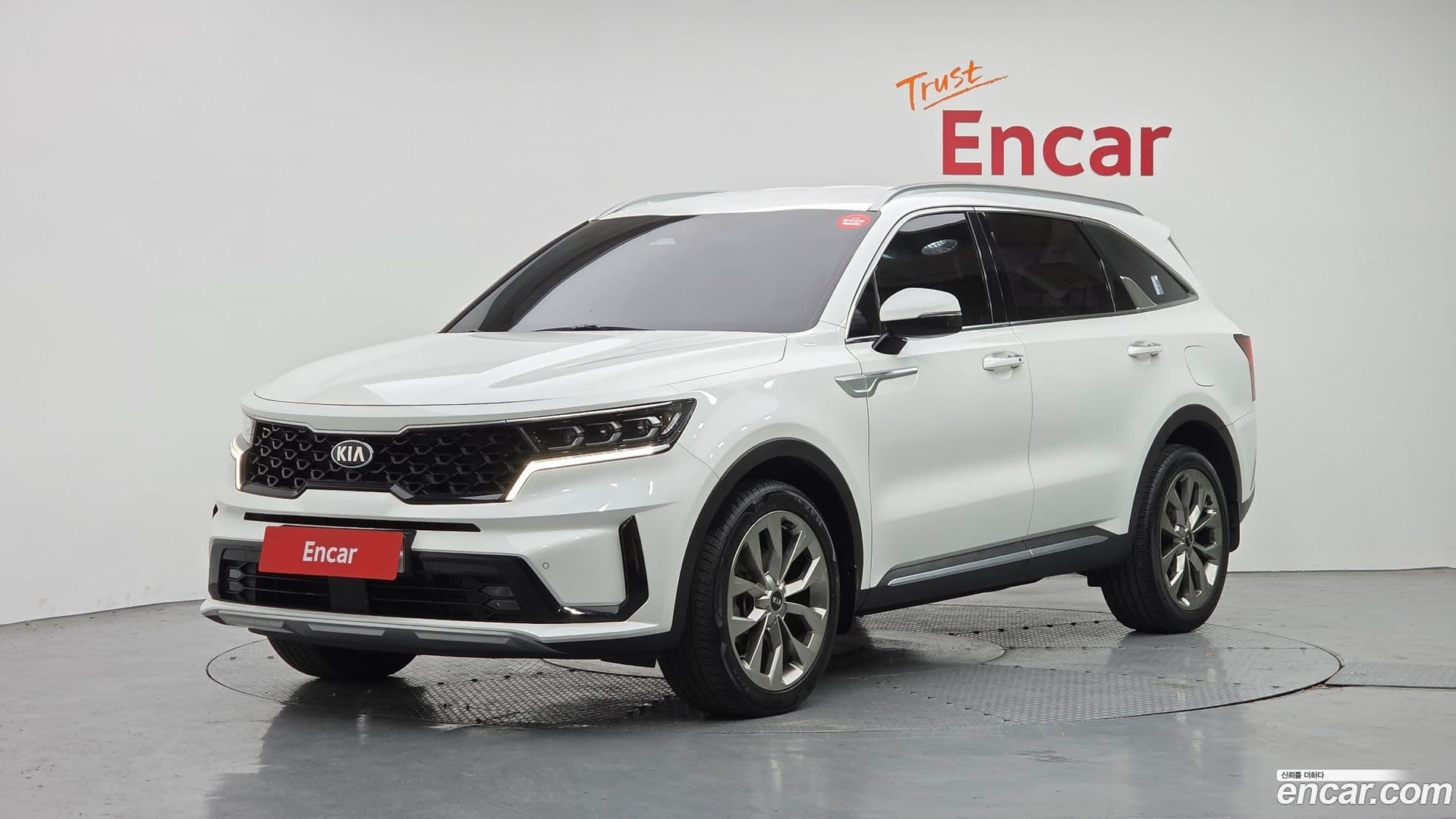 Main__Slider__Photo:Sorento Kia 2020.8-0