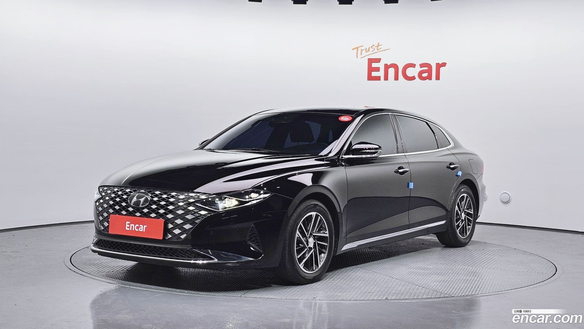 Main__Slider__Photo:Grandeur Hyundai 2021.2-0