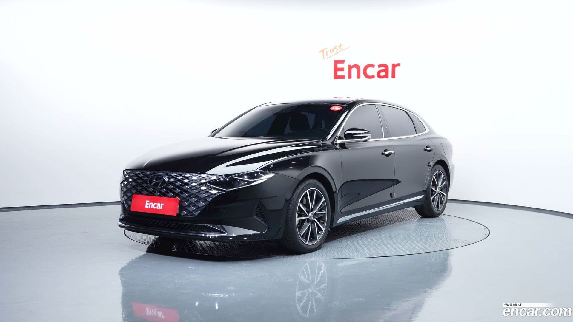 Main__Slider__Photo:Grandeur Hyundai 2020.10-0