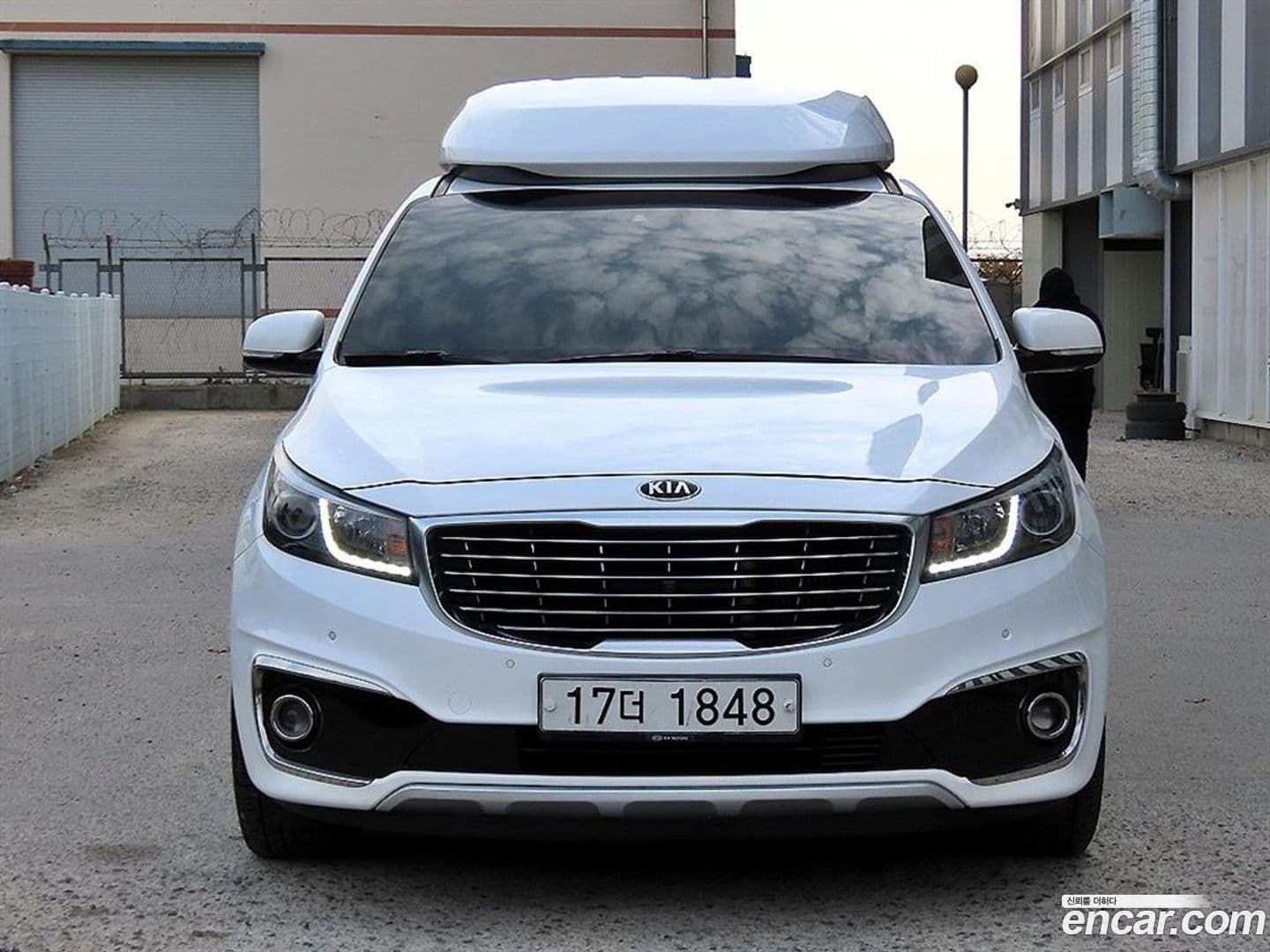 Main__Slider__Photo:Canival Kia 2017.5-0