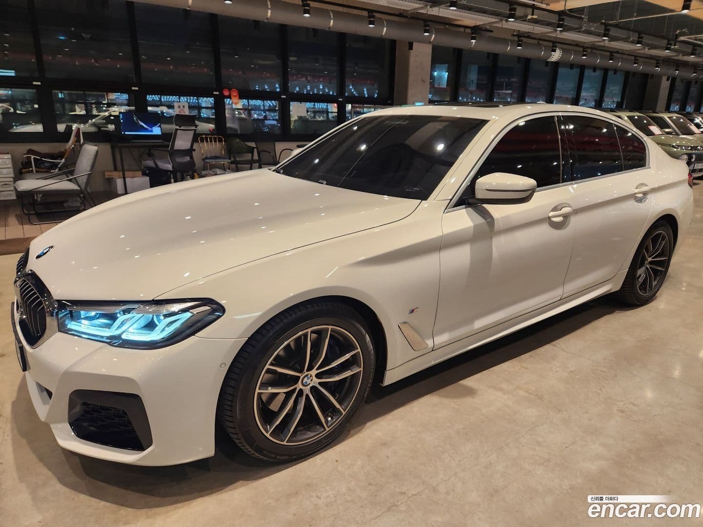 Main__Slider__Photo:5-Series BMW 2022.11-0