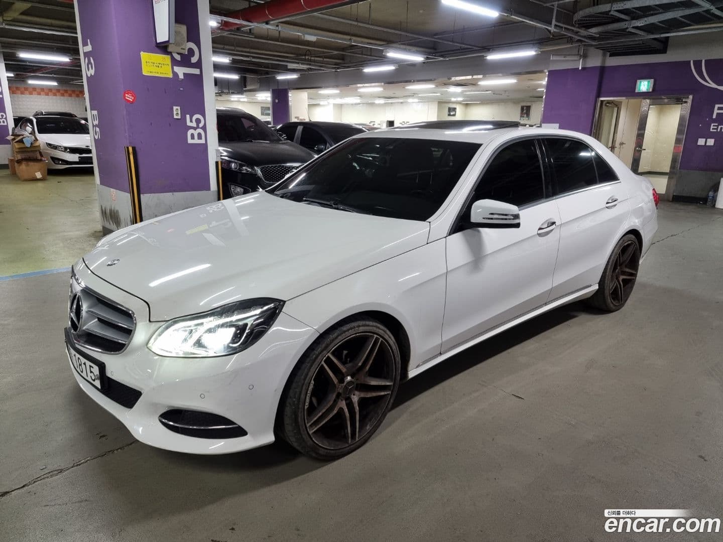 Main__Slider__Photo:E-Class Mercedes-Benz 2014.3-0