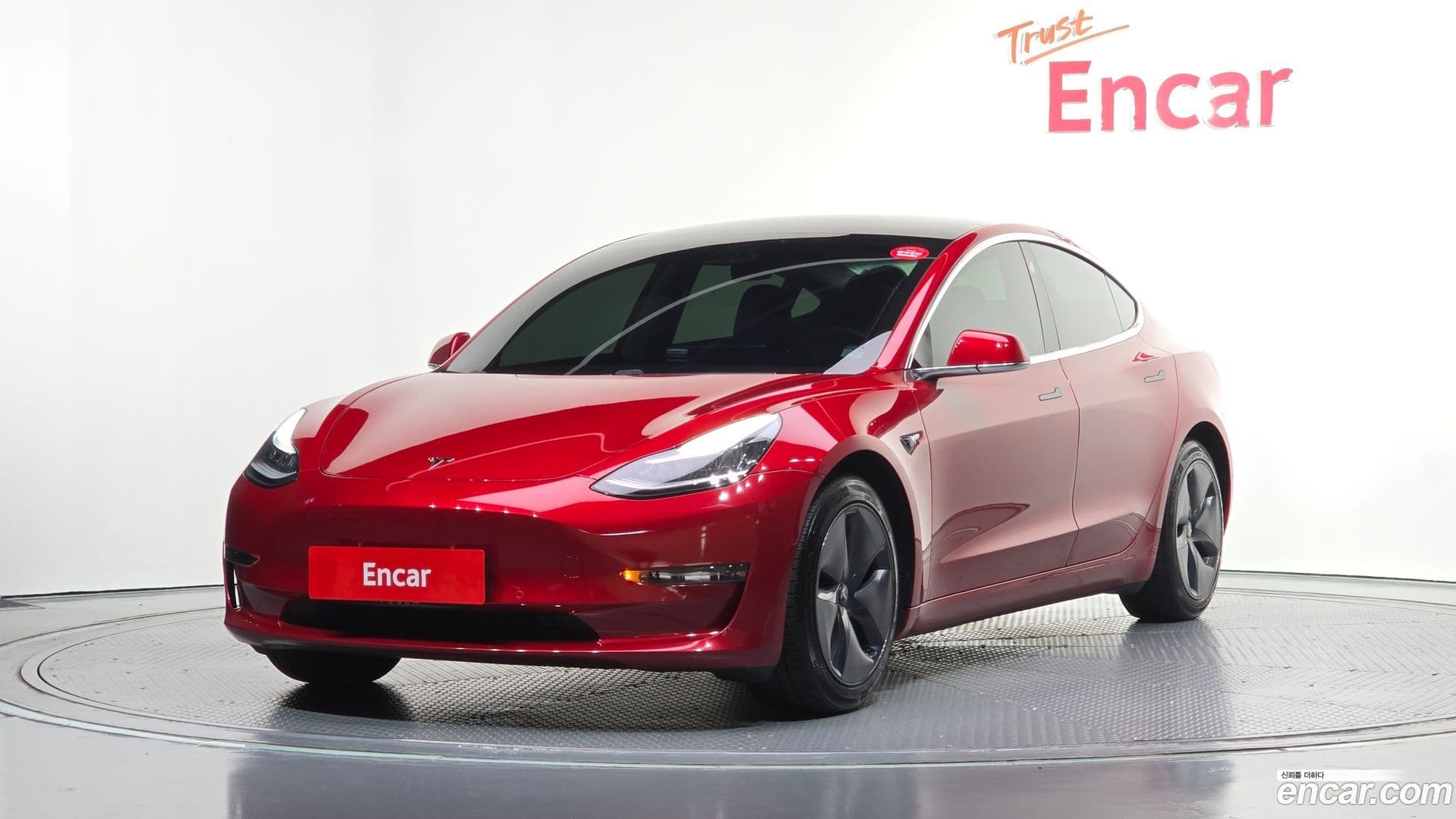 Main__Slider__Photo:Model 3 Tesla 2020.5-0
