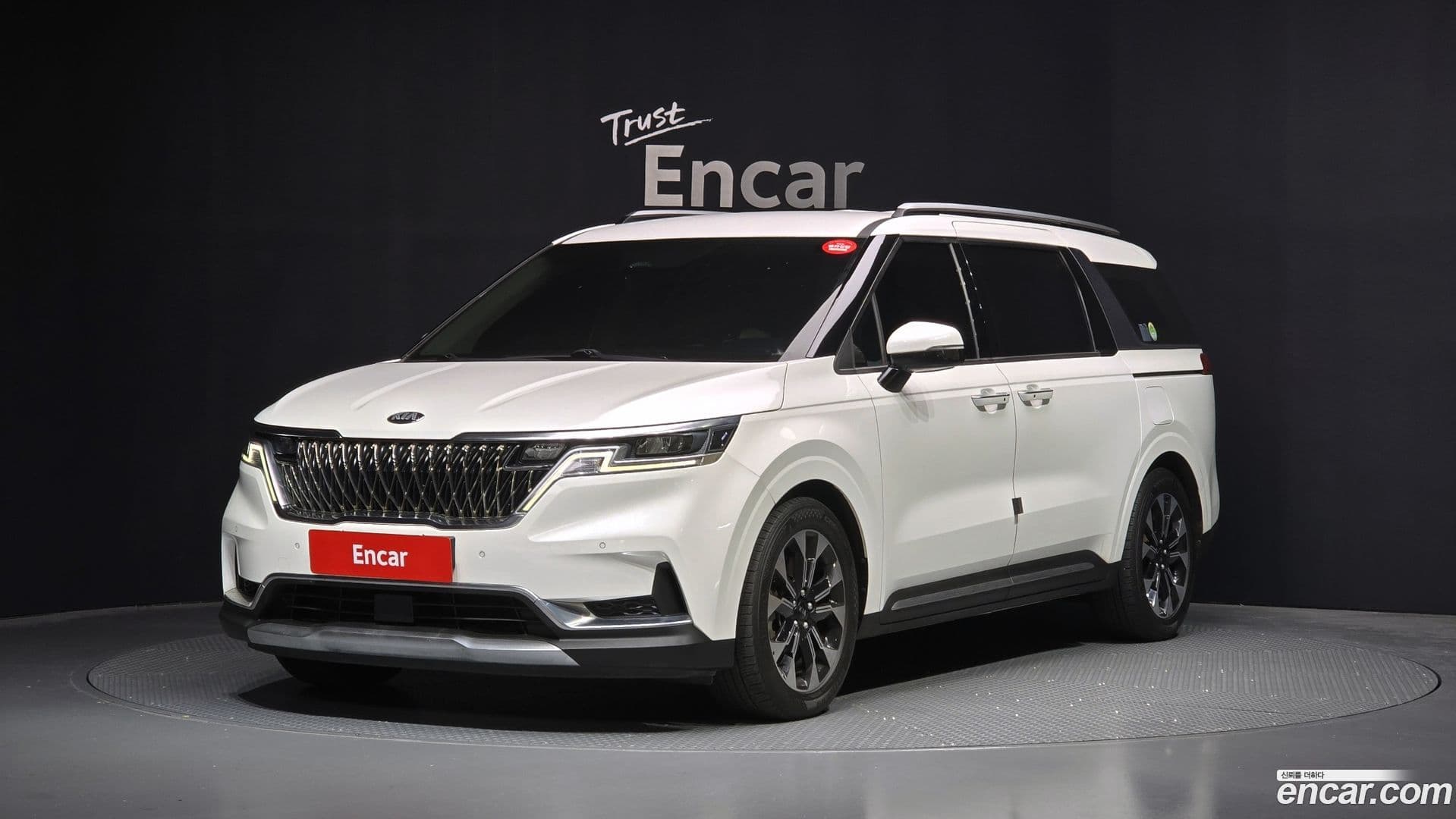 Main__Slider__Photo:Canival Kia 2020.10-0