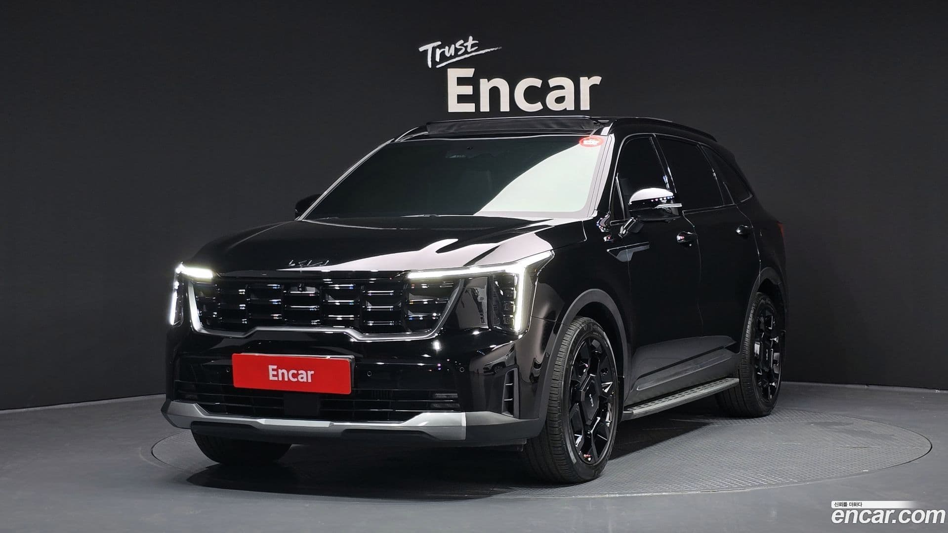 Main__Slider__Photo:Sorento Kia 2023.8-0
