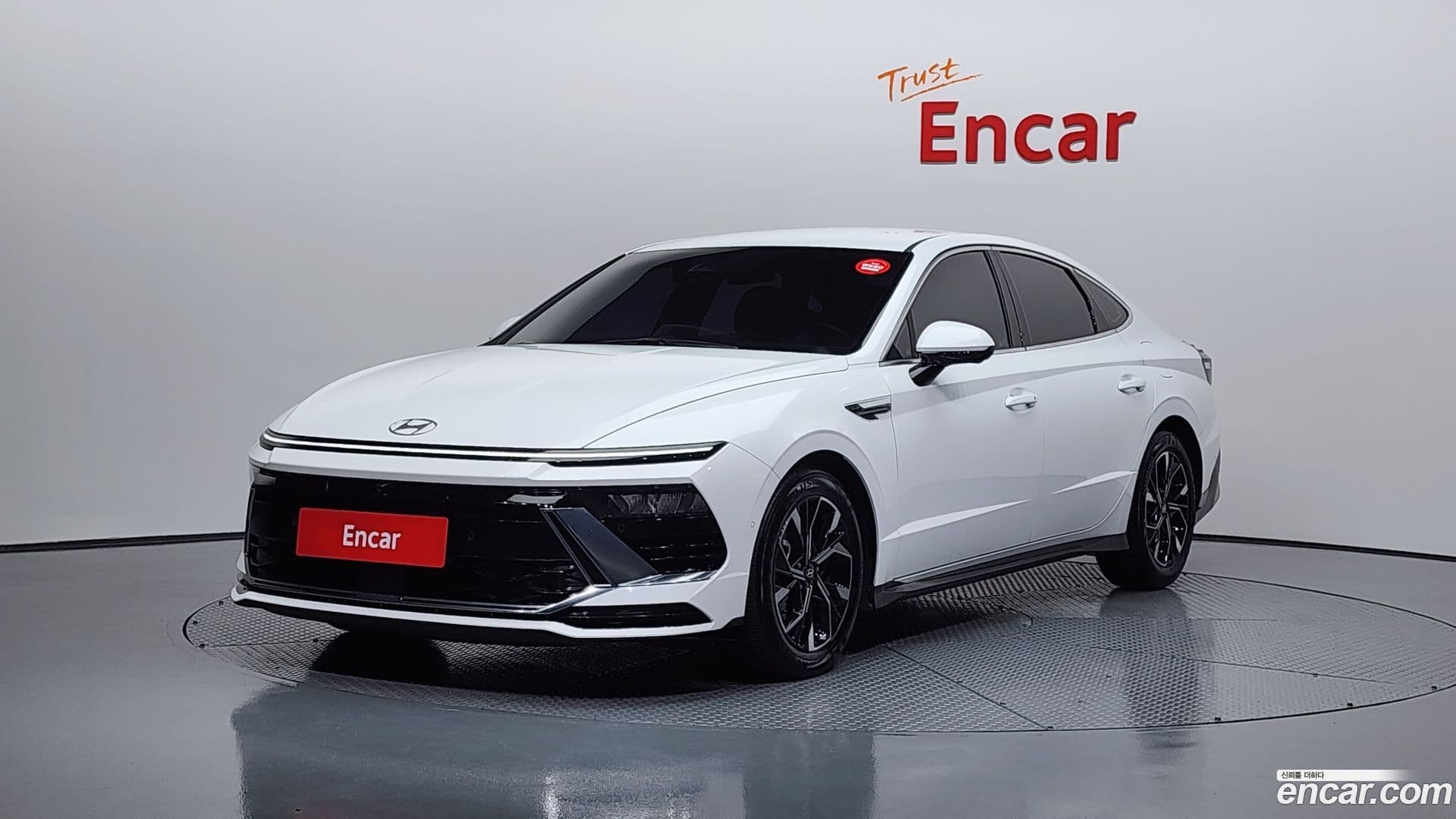 Main__Slider__Photo:Sonata Hyundai 2023.10-0