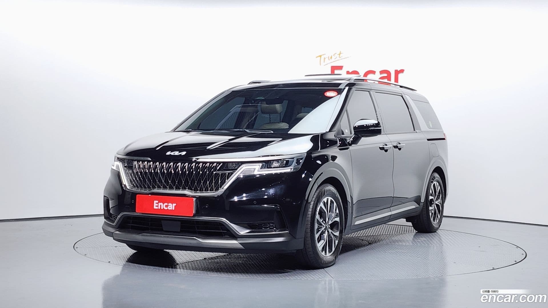 Main__Slider__Photo:Canival Kia 2023.6-0