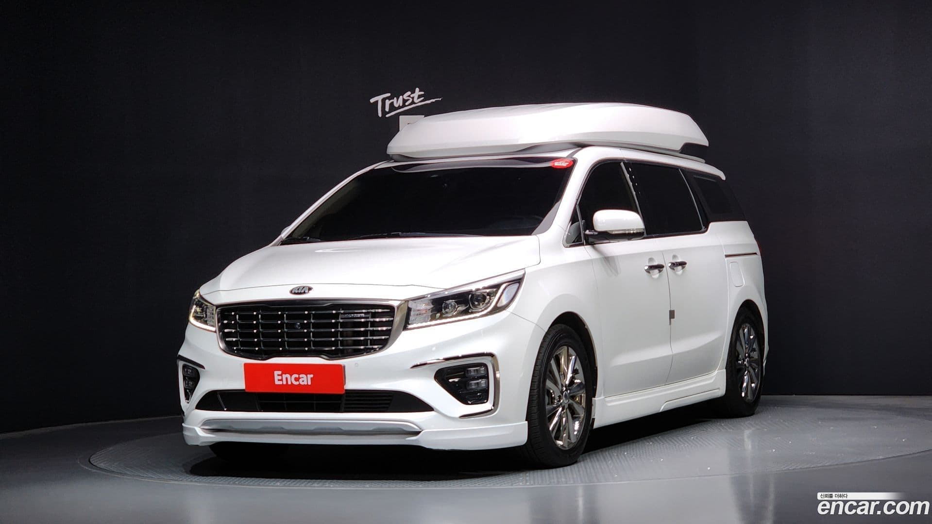 Main__Slider__Photo:Canival Kia 2019.7-0