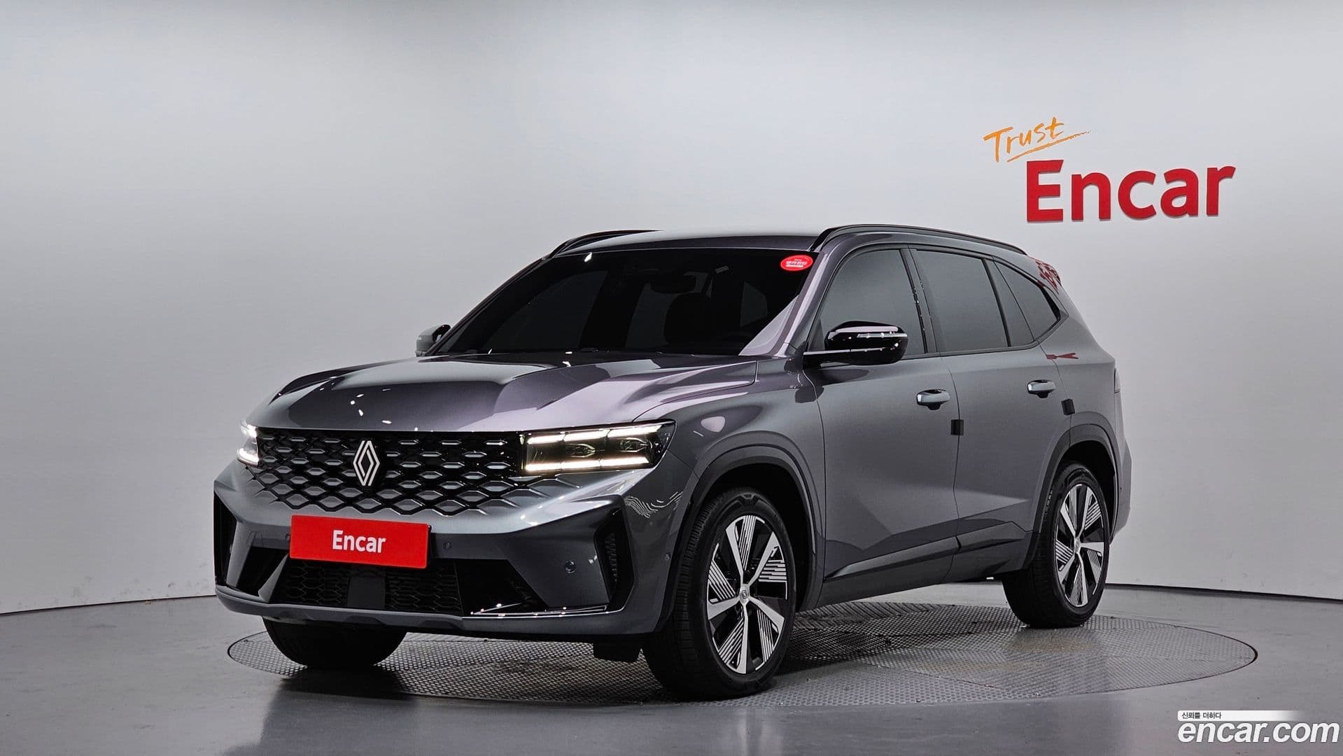 Main__Slider__Photo:Grand Koleos Renault Korea 2025.4-0