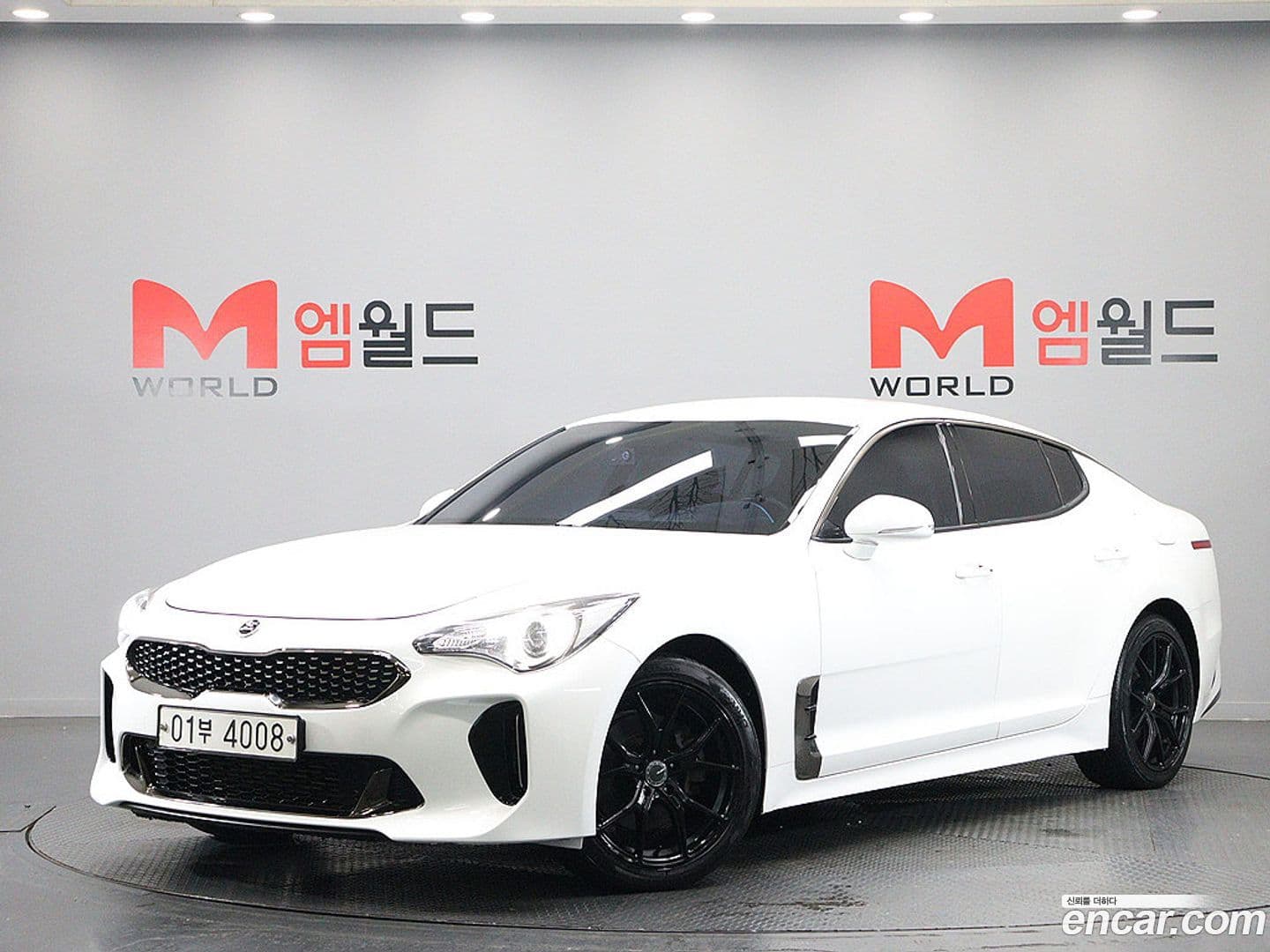 Main__Slider__Photo:Stinger Kia 2017.5-0