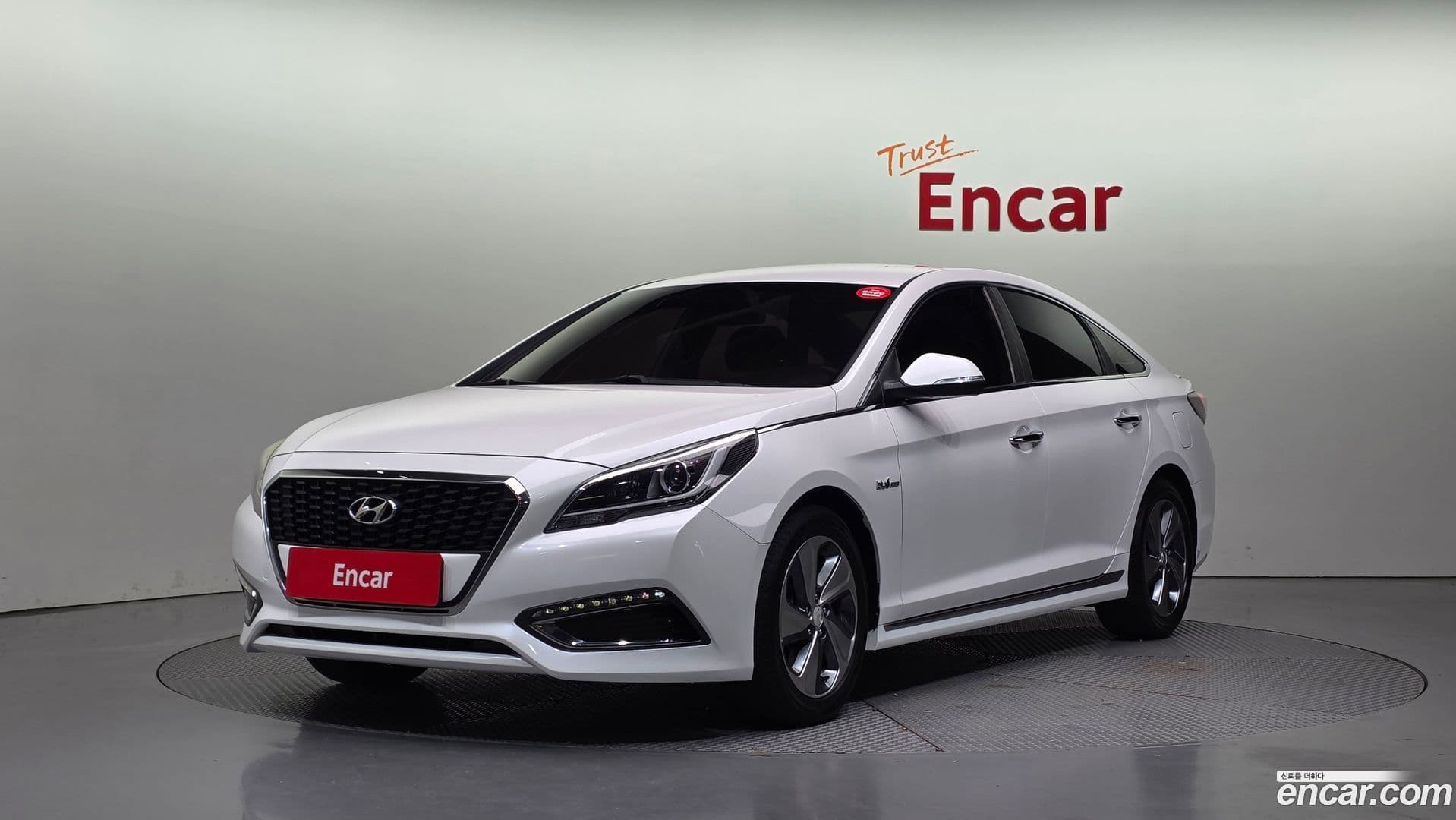 Main__Slider__Photo:Sonata Hyundai 2016.6-0